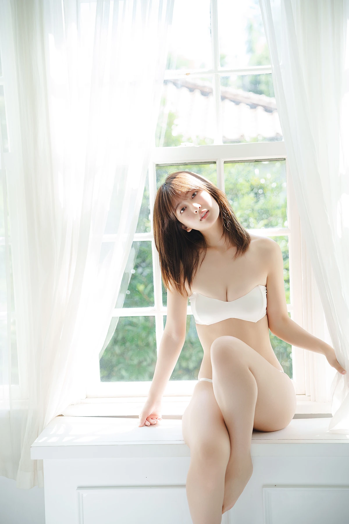 Rina Saito 斉藤里奈 – FLASHデジタル写真集 「才媛の秘めごと」 - P21