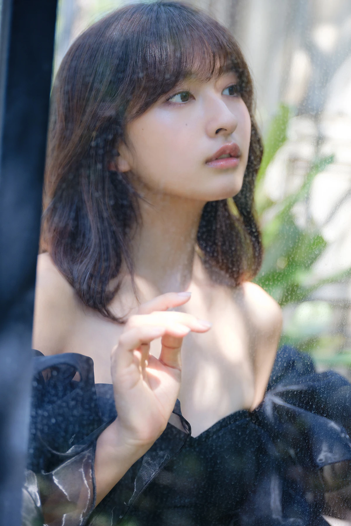 Rina Saito 斉藤里奈 – FLASHデジタル写真集 「才媛の秘めごと」 - P37
