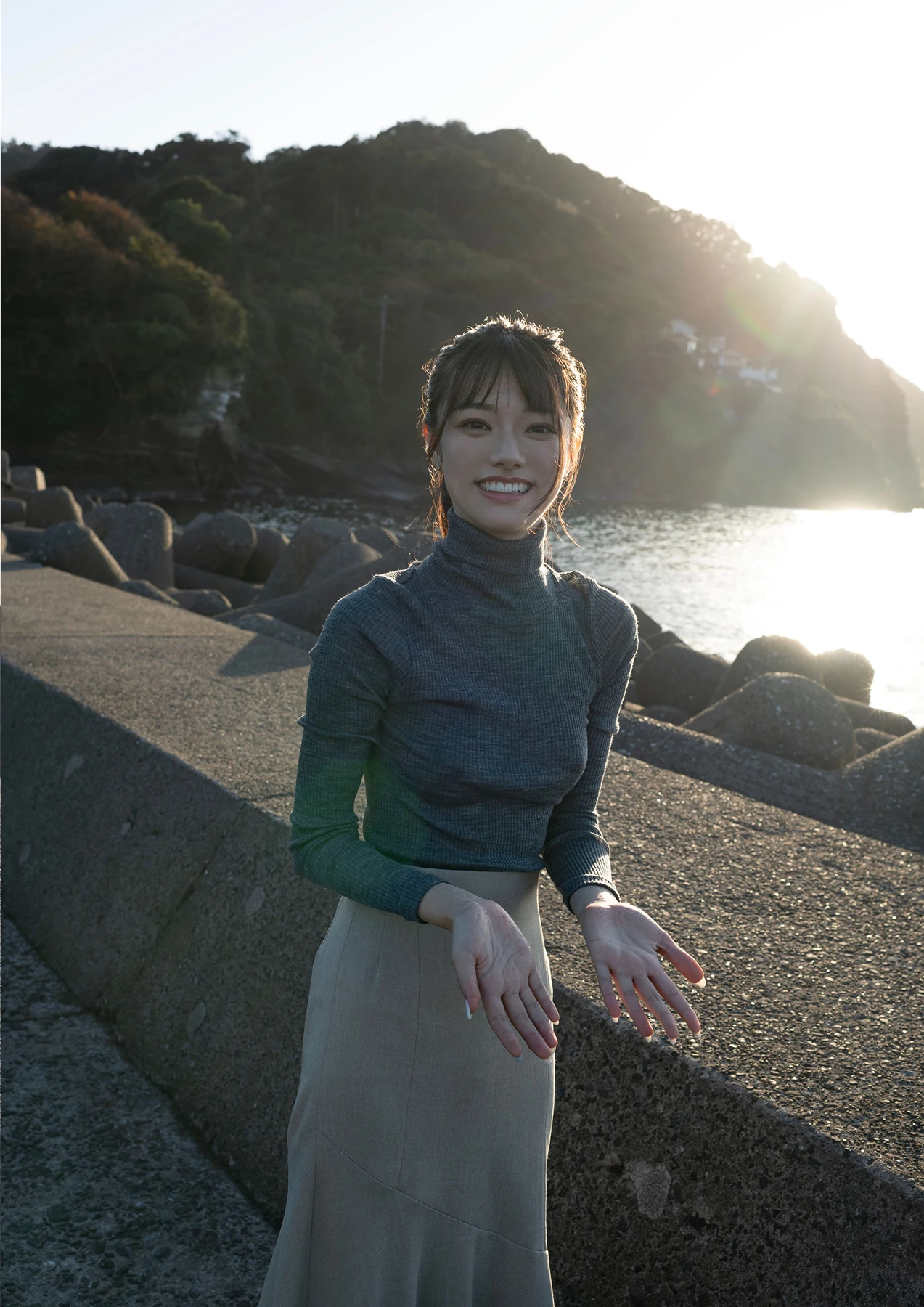 Rena Miyashita 宮下玲奈 – 写真集 「The fate of fake love」 - P16