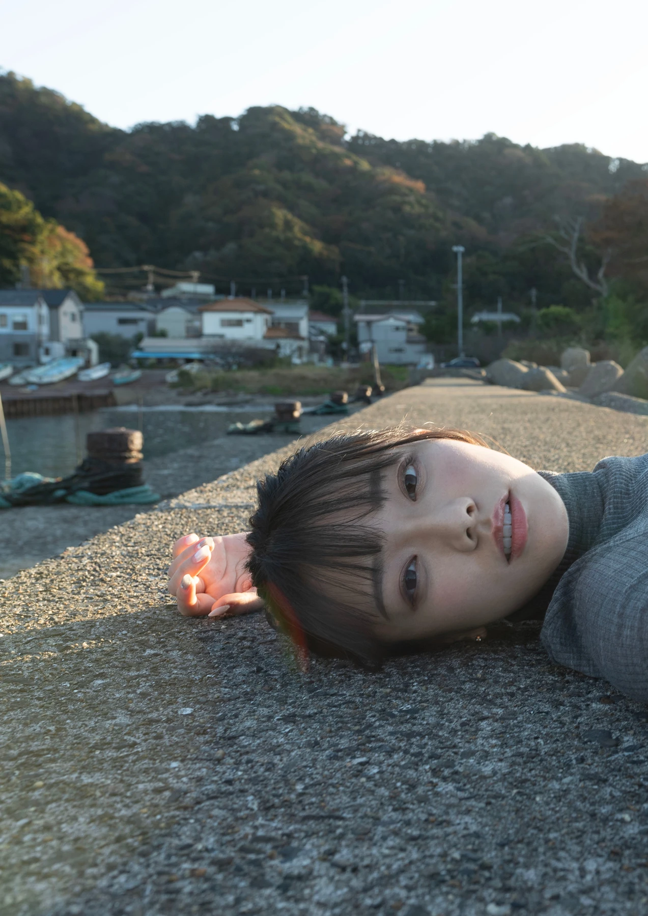 Rena Miyashita 宮下玲奈 – 写真集 「The fate of fake love」 - P20