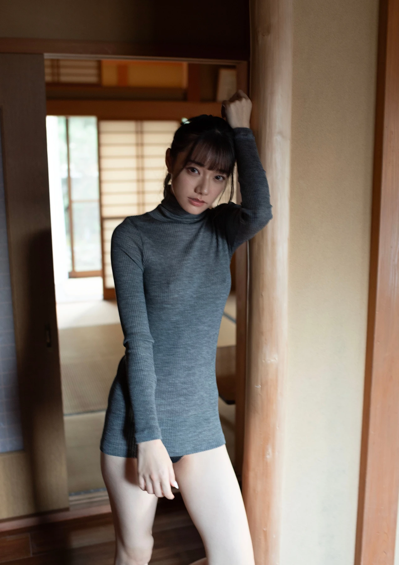 Rena Miyashita 宮下玲奈 – 写真集 「The fate of fake love」 - P27