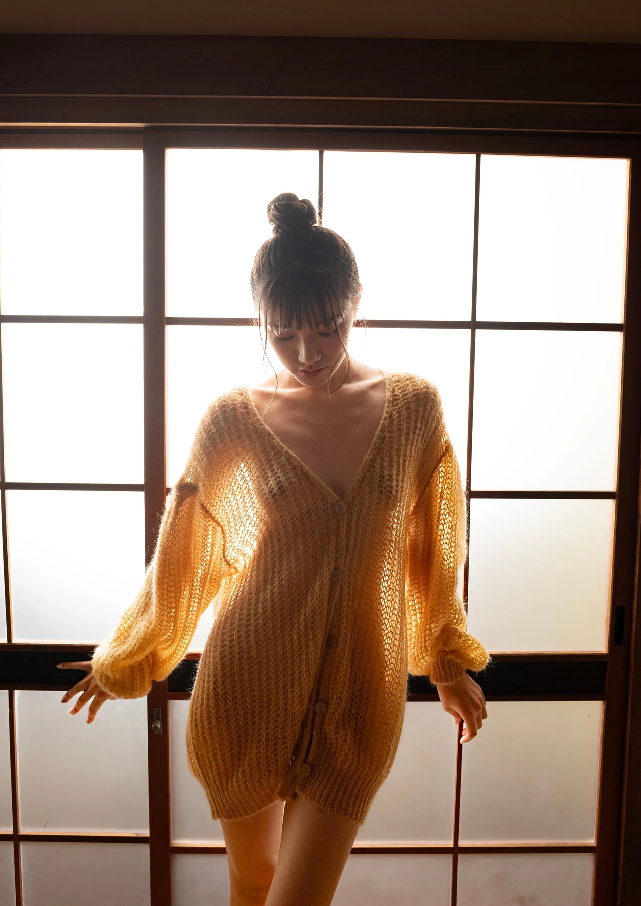 Rena Miyashita 宮下玲奈 – 写真集 「The fate of fake love」 - P33