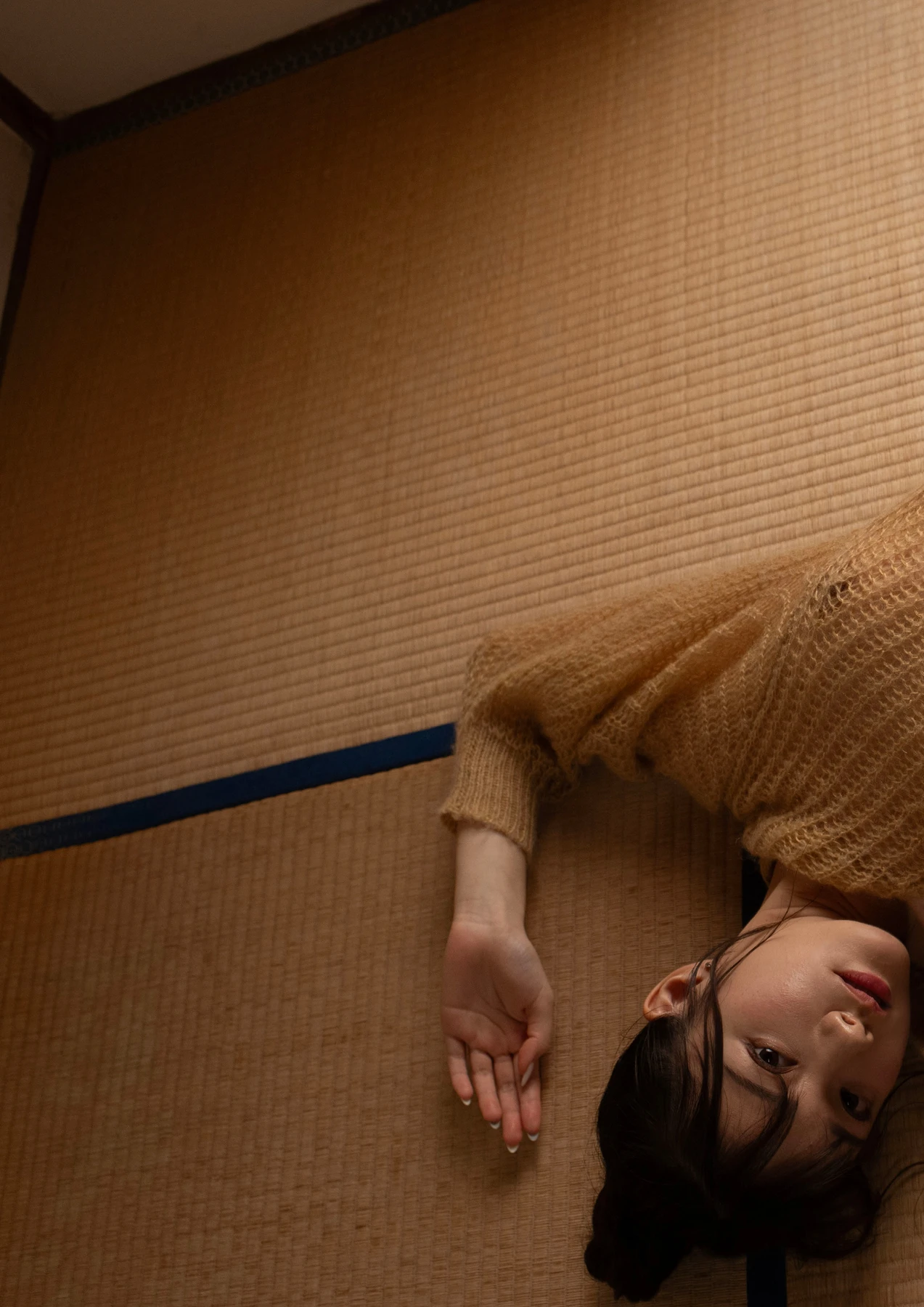 Rena Miyashita 宮下玲奈 – 写真集 「The fate of fake love」 - P34