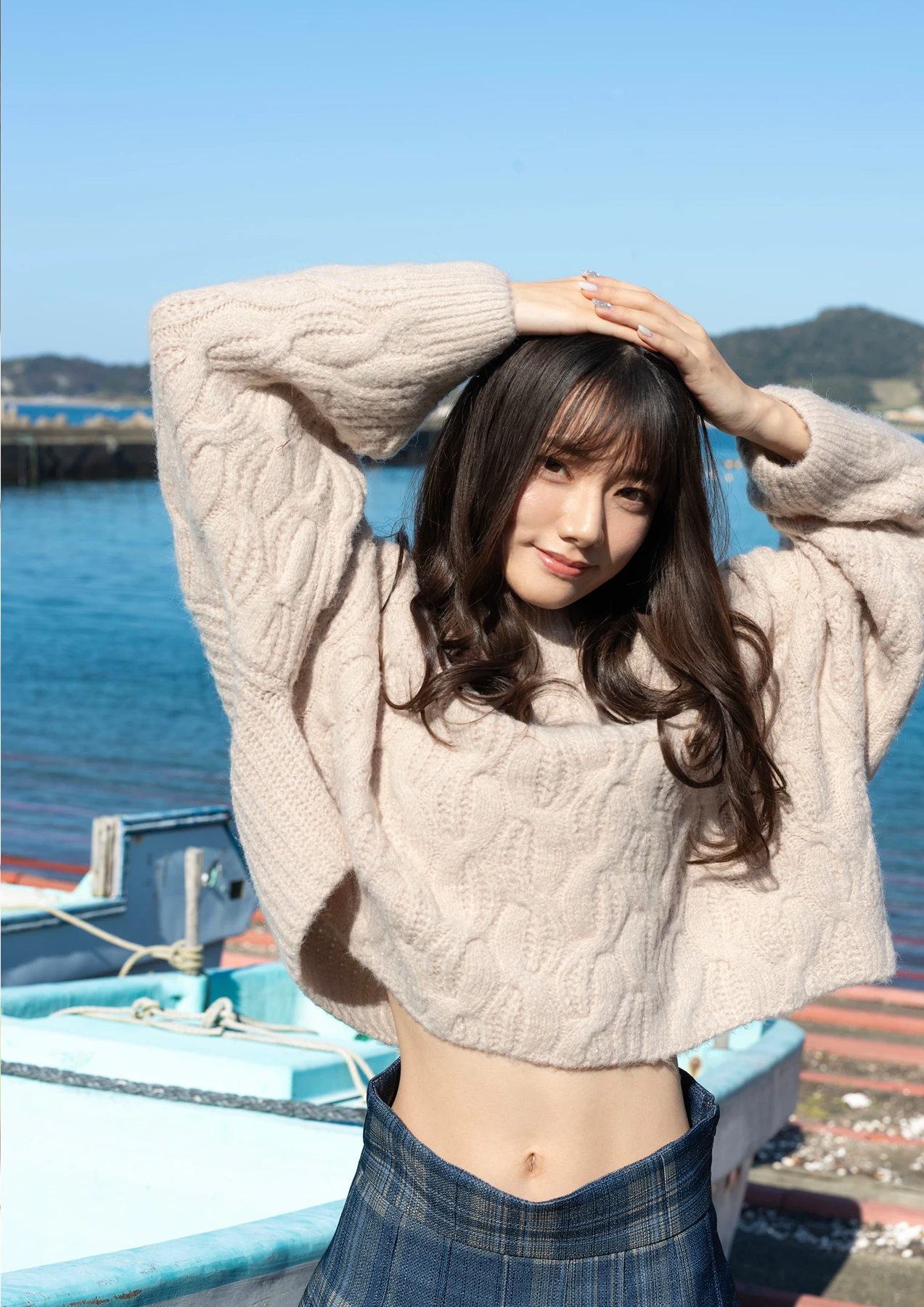 Rena Miyashita 宮下玲奈 – 写真集 「The fate of fake love」 - P4