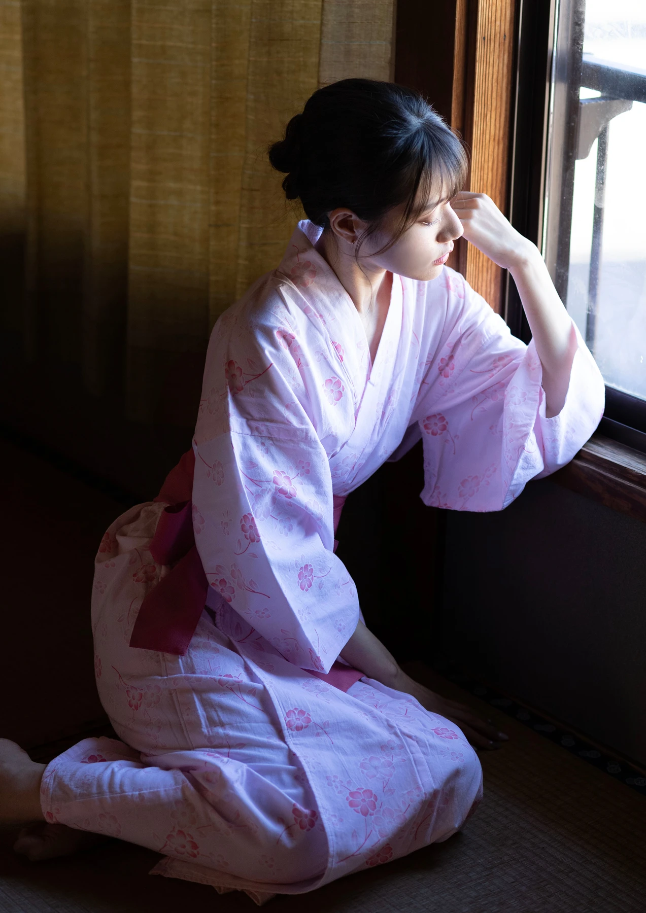 Rena Miyashita 宮下玲奈 – 写真集 「The fate of fake love」 - P66