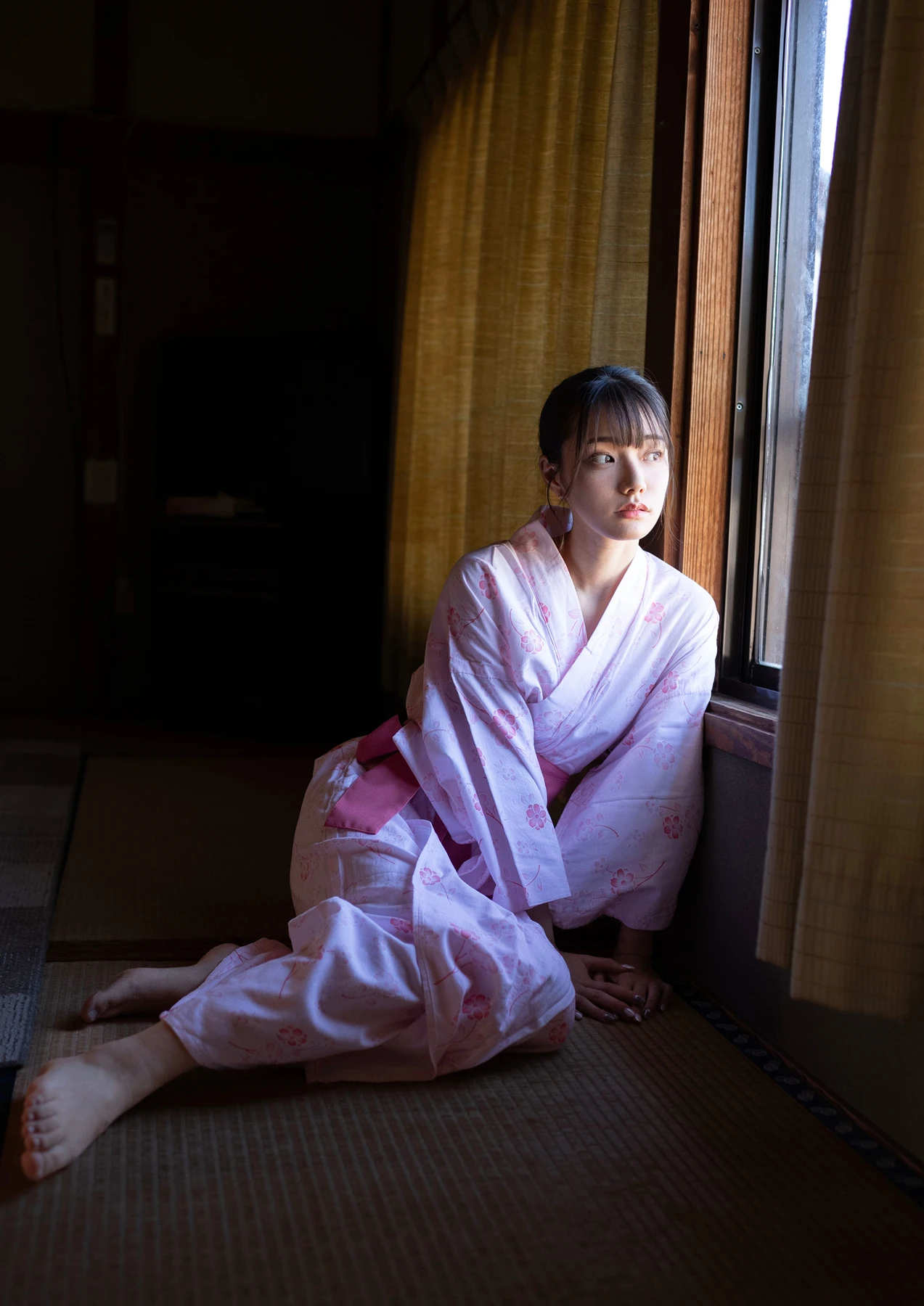 Rena Miyashita 宮下玲奈 – 写真集 「The fate of fake love」 - P67