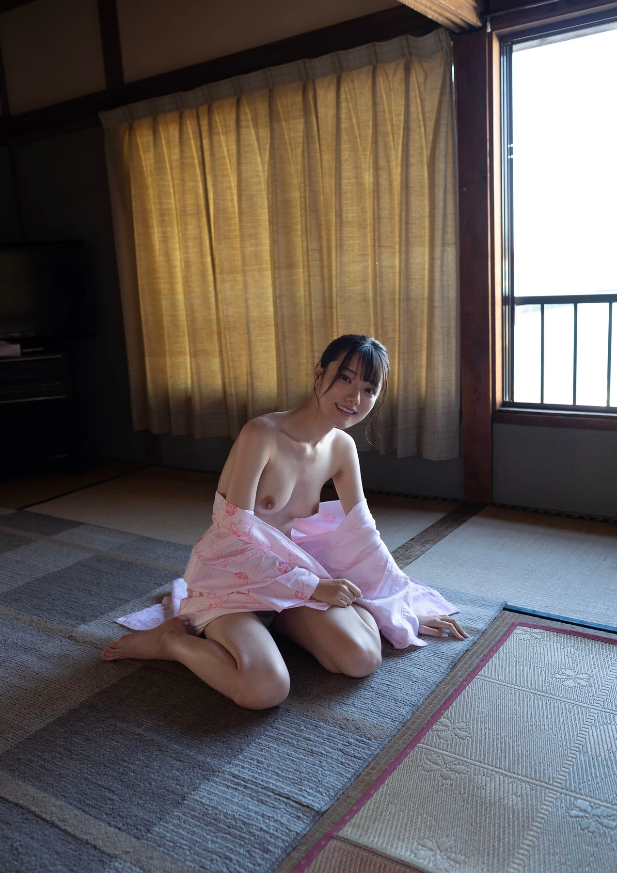 Rena Miyashita 宮下玲奈 – 写真集 「The fate of fake love」 - P75