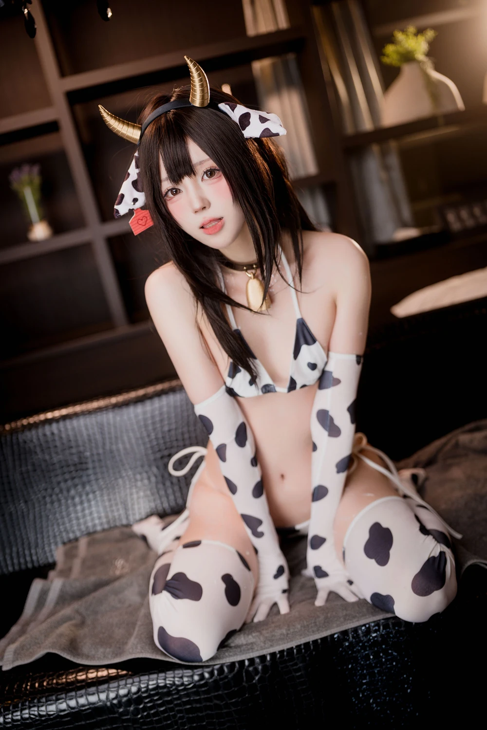 Cosplay 雯妹不讲道理 – 奶牛露露 - P44