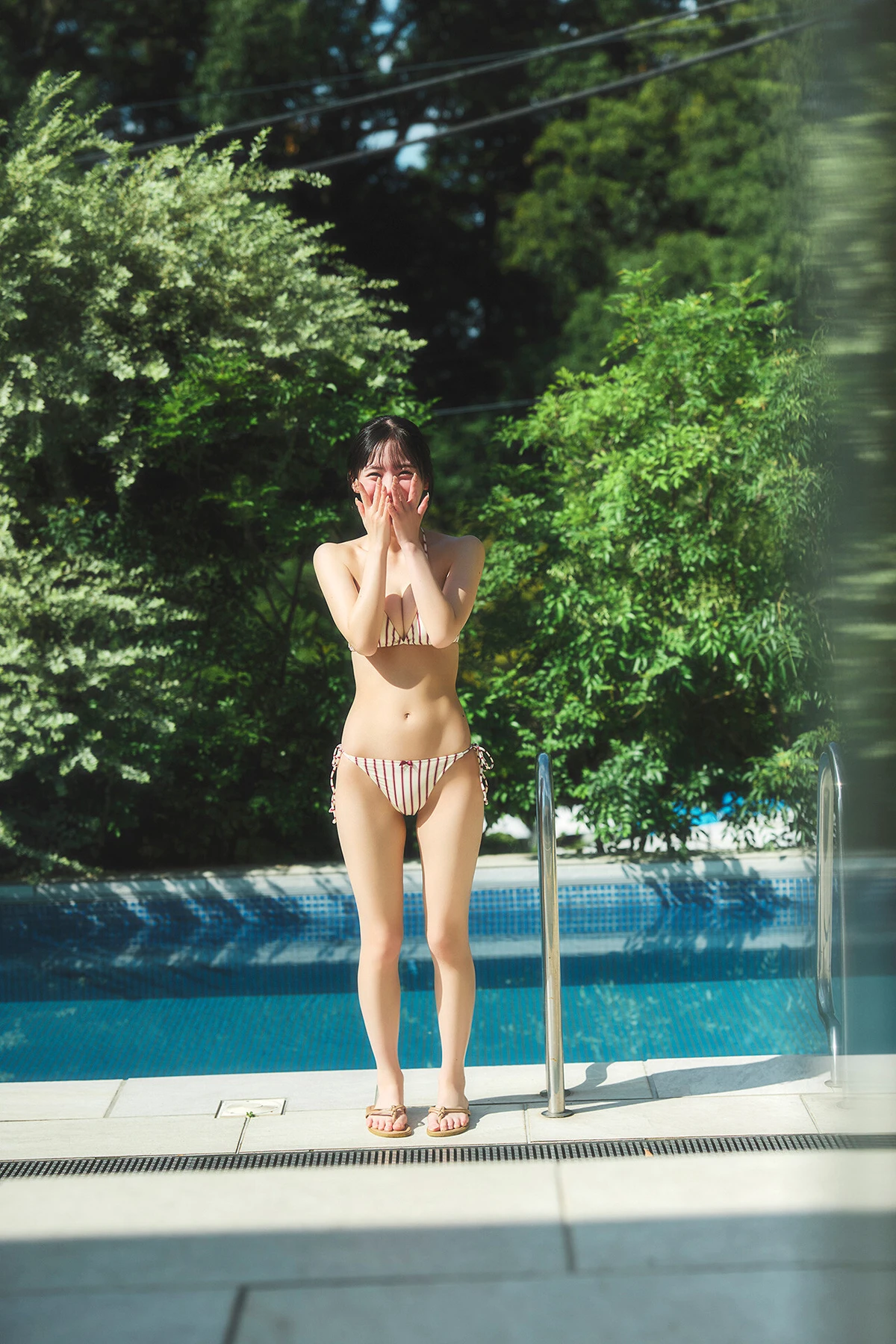 Yura Yura 由良ゆら – FLASHデジタル写真集 「甘いものには毒がある」 - P3