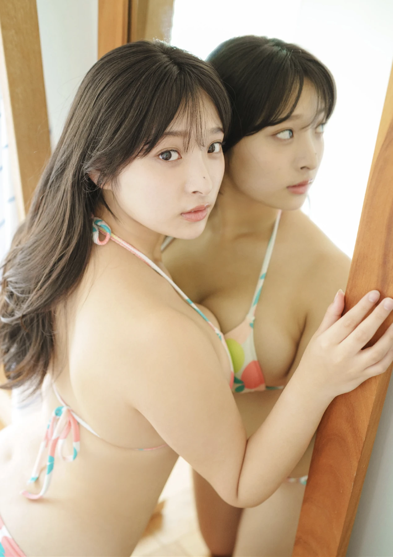 Misaki Sawa 沢美沙樹 – GIRLS graph. デジタル写真集 『背伸びと本音』 - P37