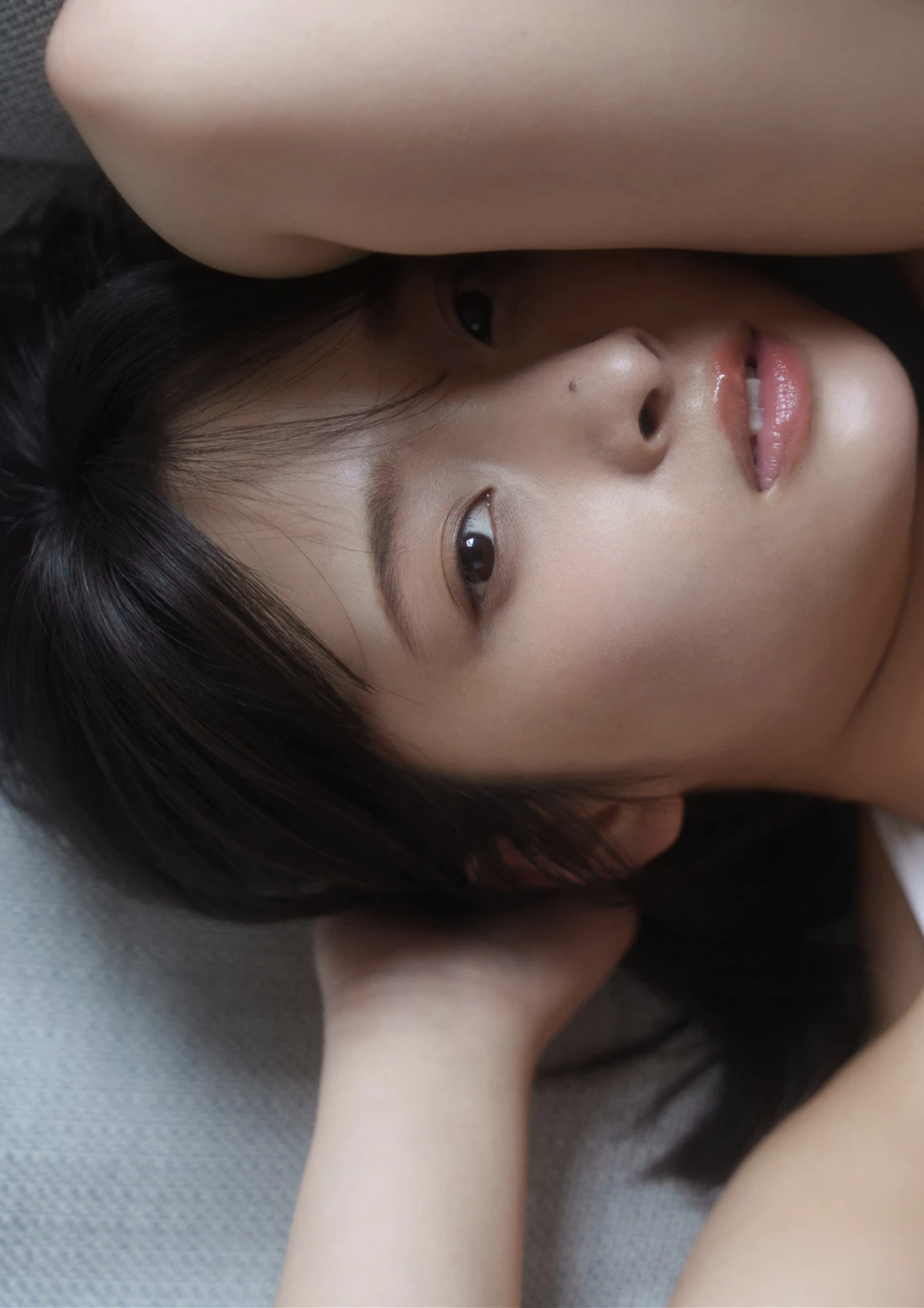 Misaki Sawa 沢美沙樹 – GIRLS graph. デジタル写真集 『背伸びと本音』 - P85