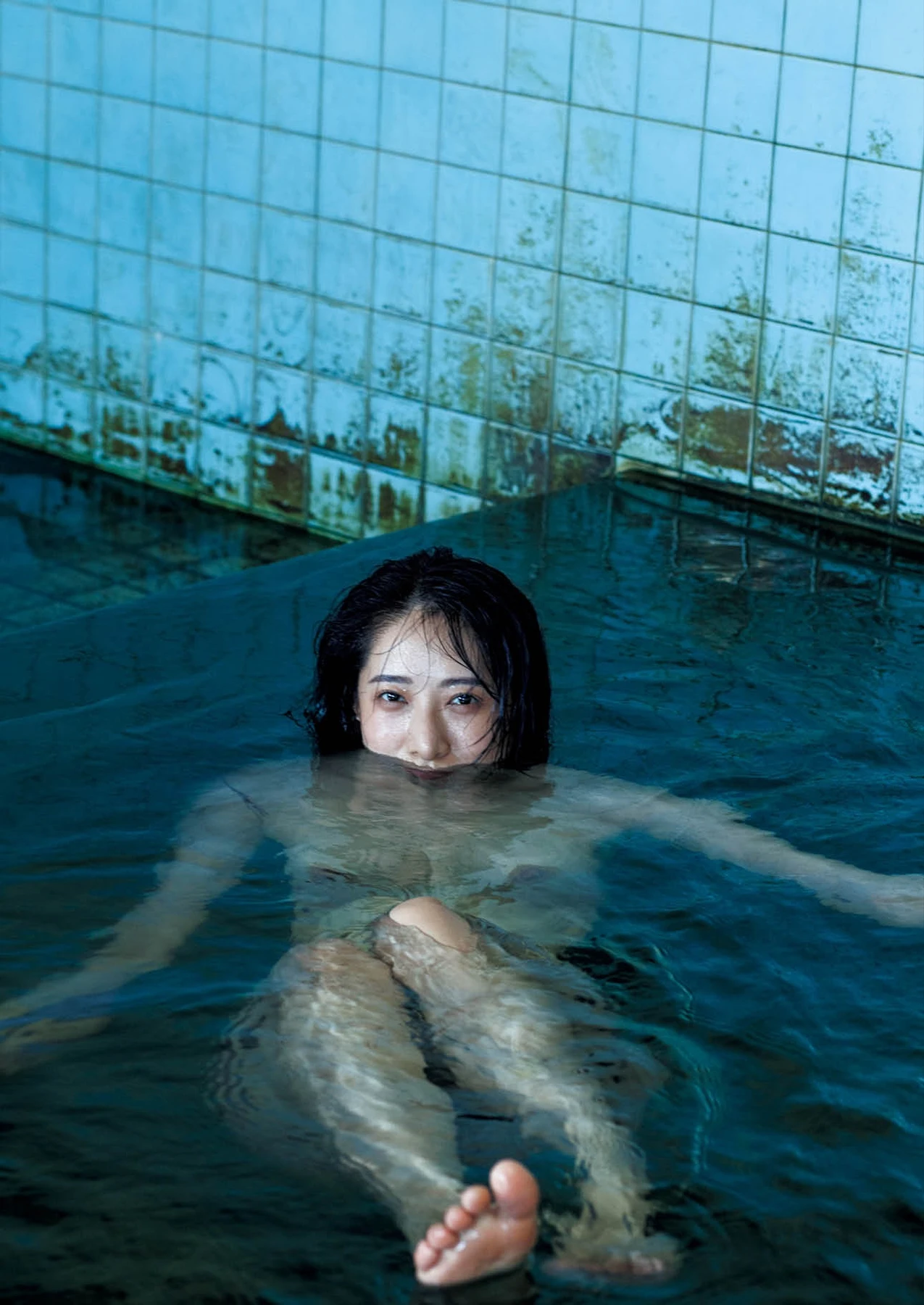 Yuka Someya 染谷有香 – ヌード写真集 「赤いアルバム 2015-2025」 - P105