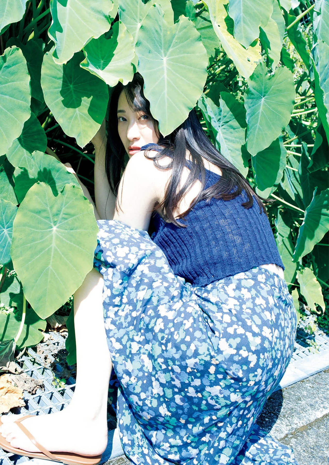 Yuka Someya 染谷有香 – ヌード写真集 「赤いアルバム 2015-2025」 - P124