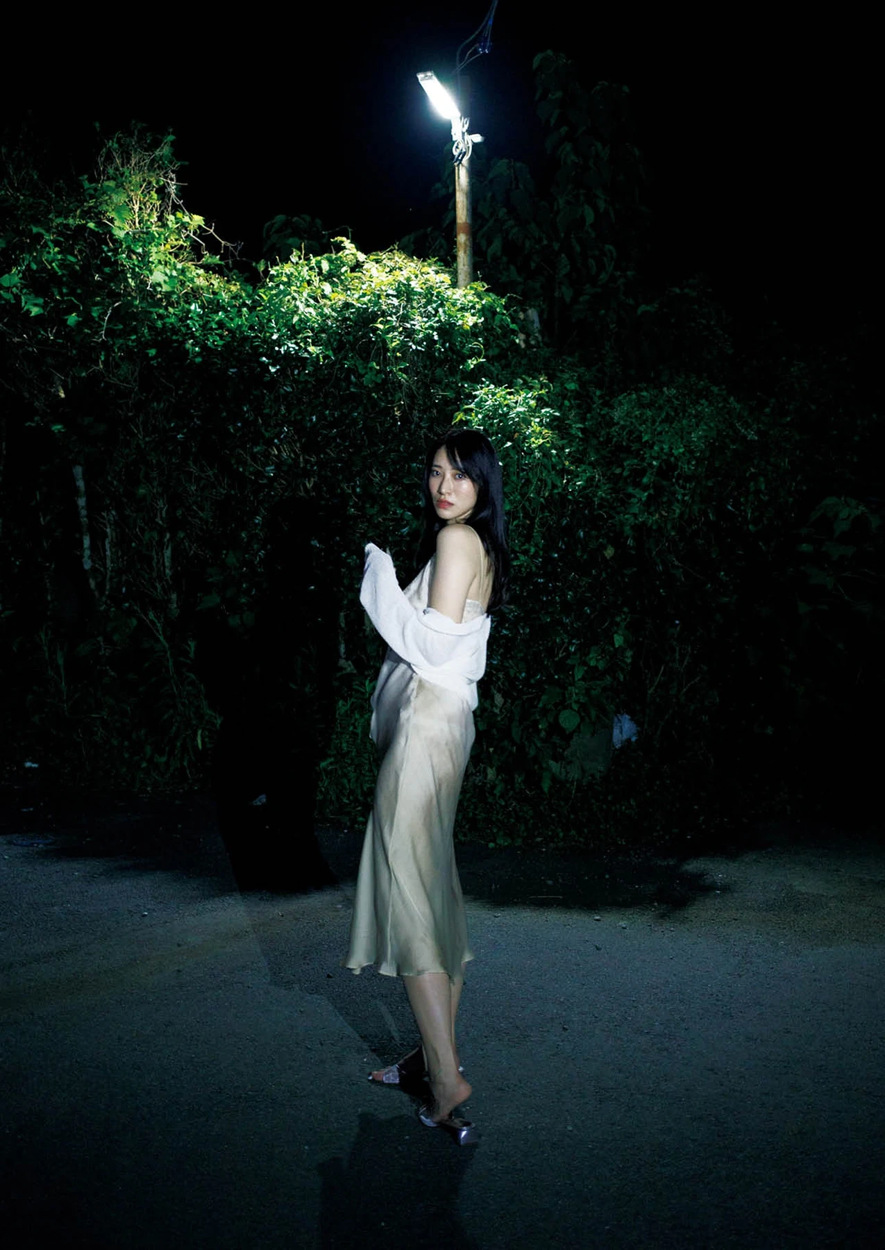 Yuka Someya 染谷有香 – ヌード写真集 「赤いアルバム 2015-2025」 - P139