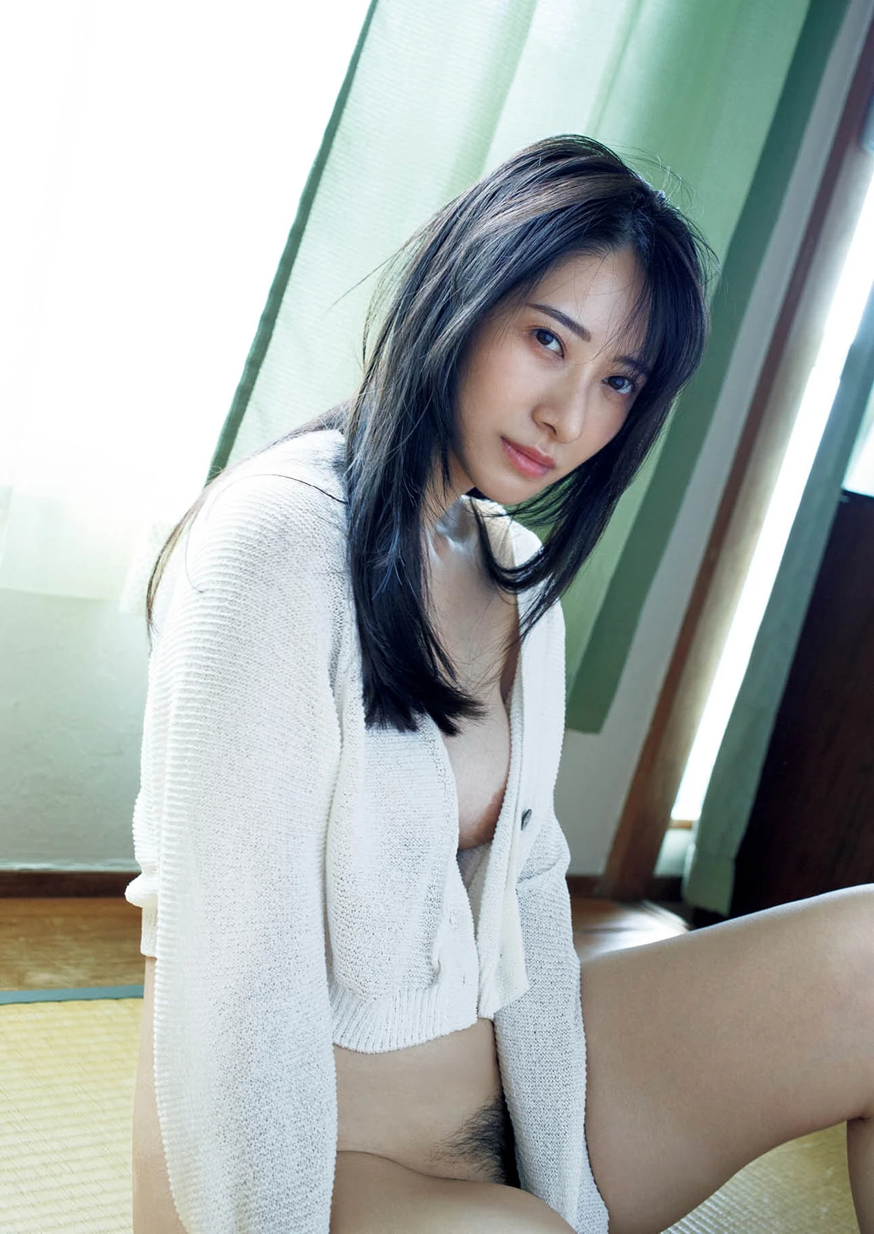 Yuka Someya 染谷有香 – ヌード写真集 「赤いアルバム 2015-2025」 - P143