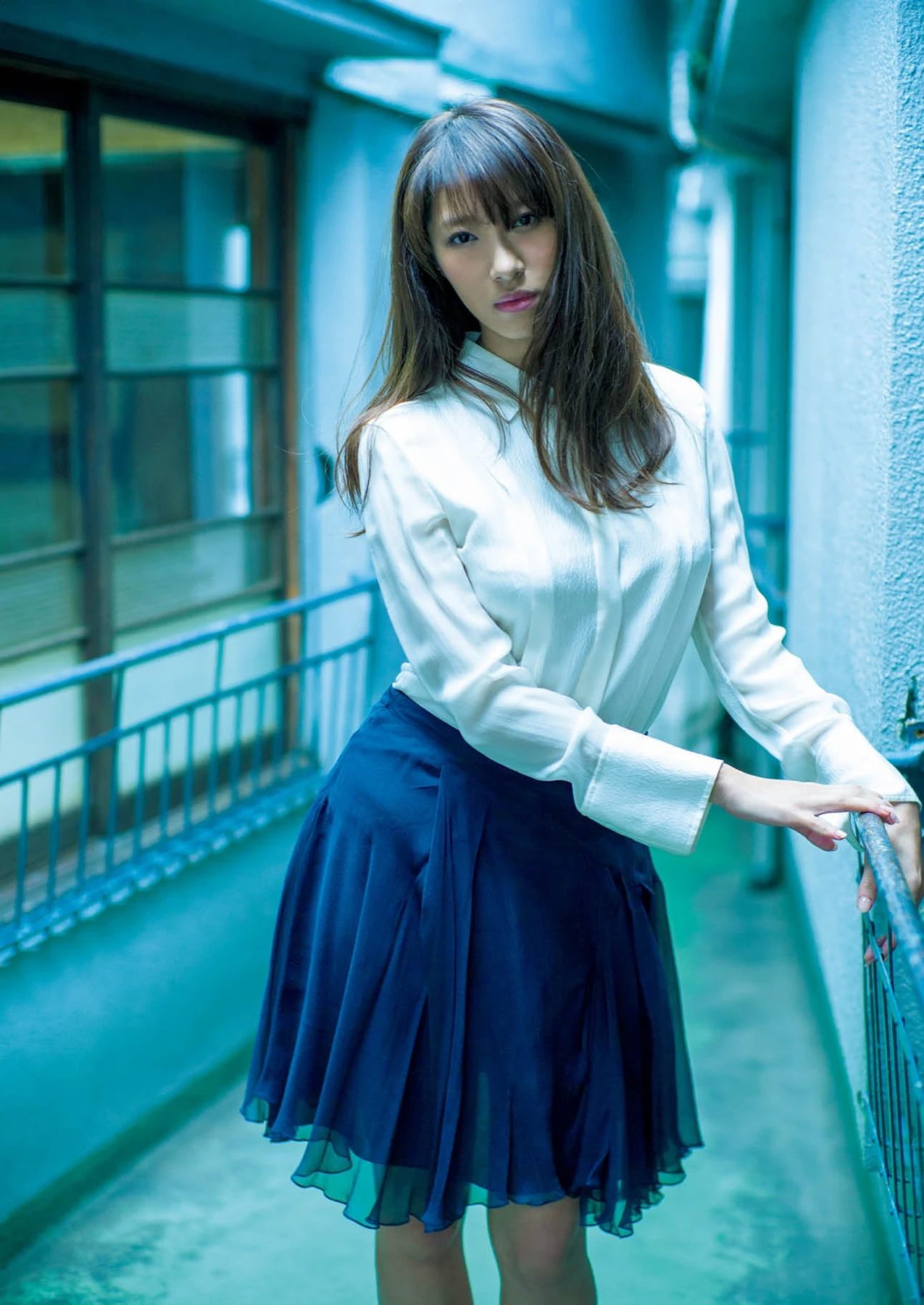 Yuka Someya 染谷有香 – ヌード写真集 「赤いアルバム 2015-2025」 - P18