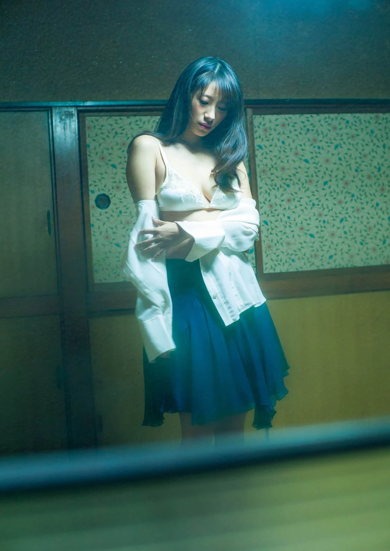 Yuka Someya 染谷有香 – ヌード写真集 「赤いアルバム 2015-2025」 - P19