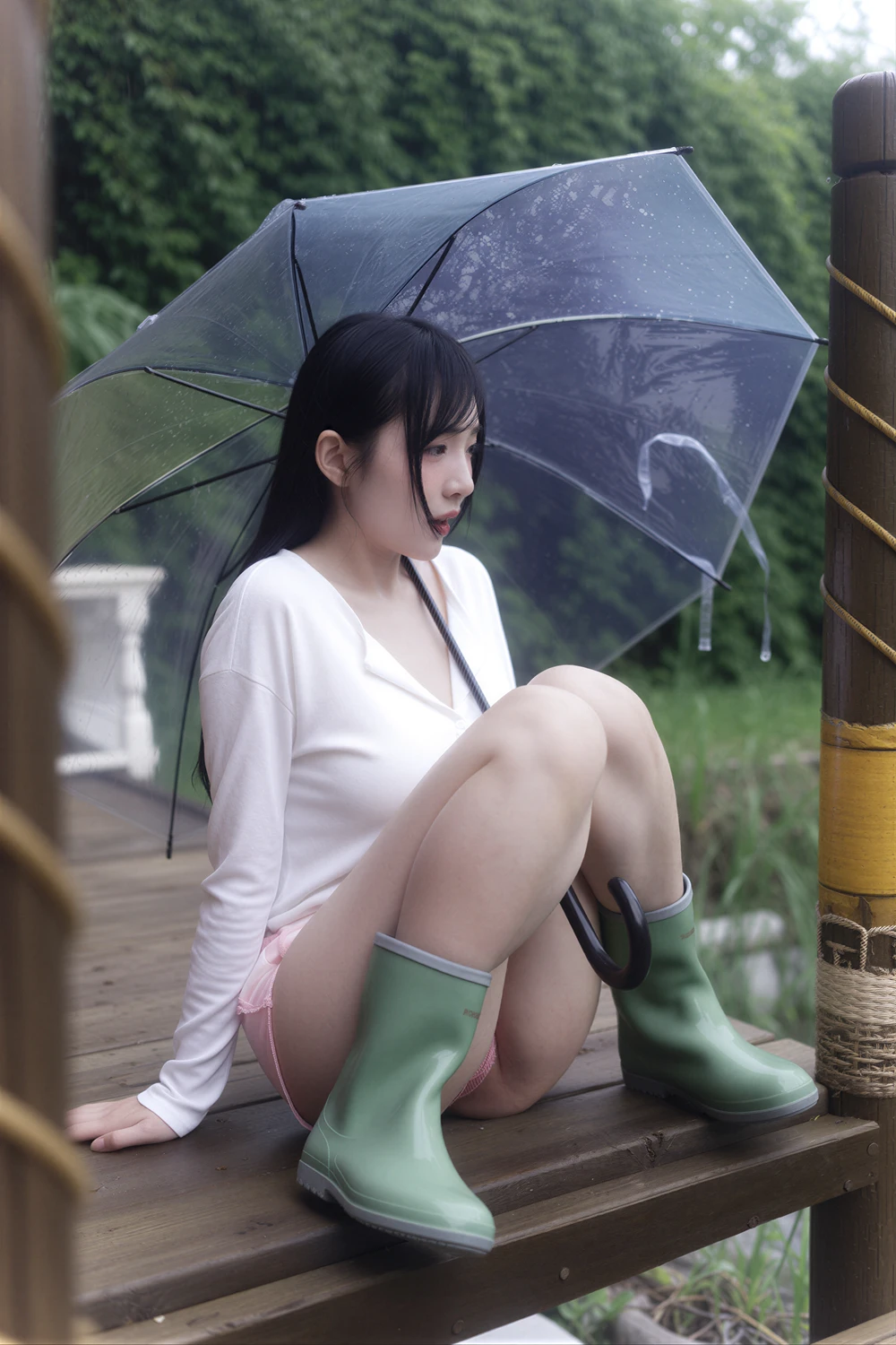 Rinaモモリナ – MAXIM 「Wet In The Rain – OUTSIDE」 - P14