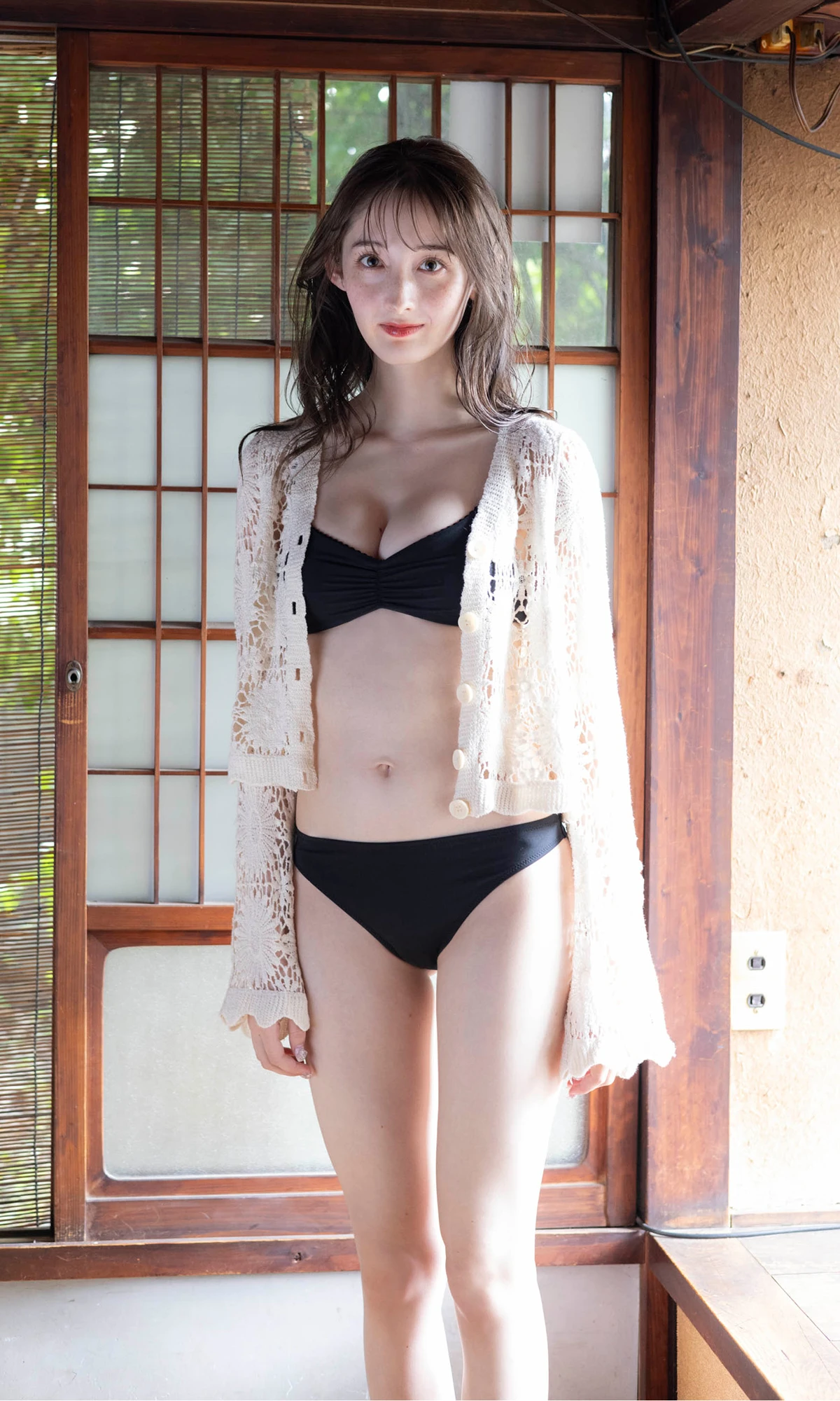 Nana Cecile 菜那セシル – 写真集 「Summer is in the air」 - P70