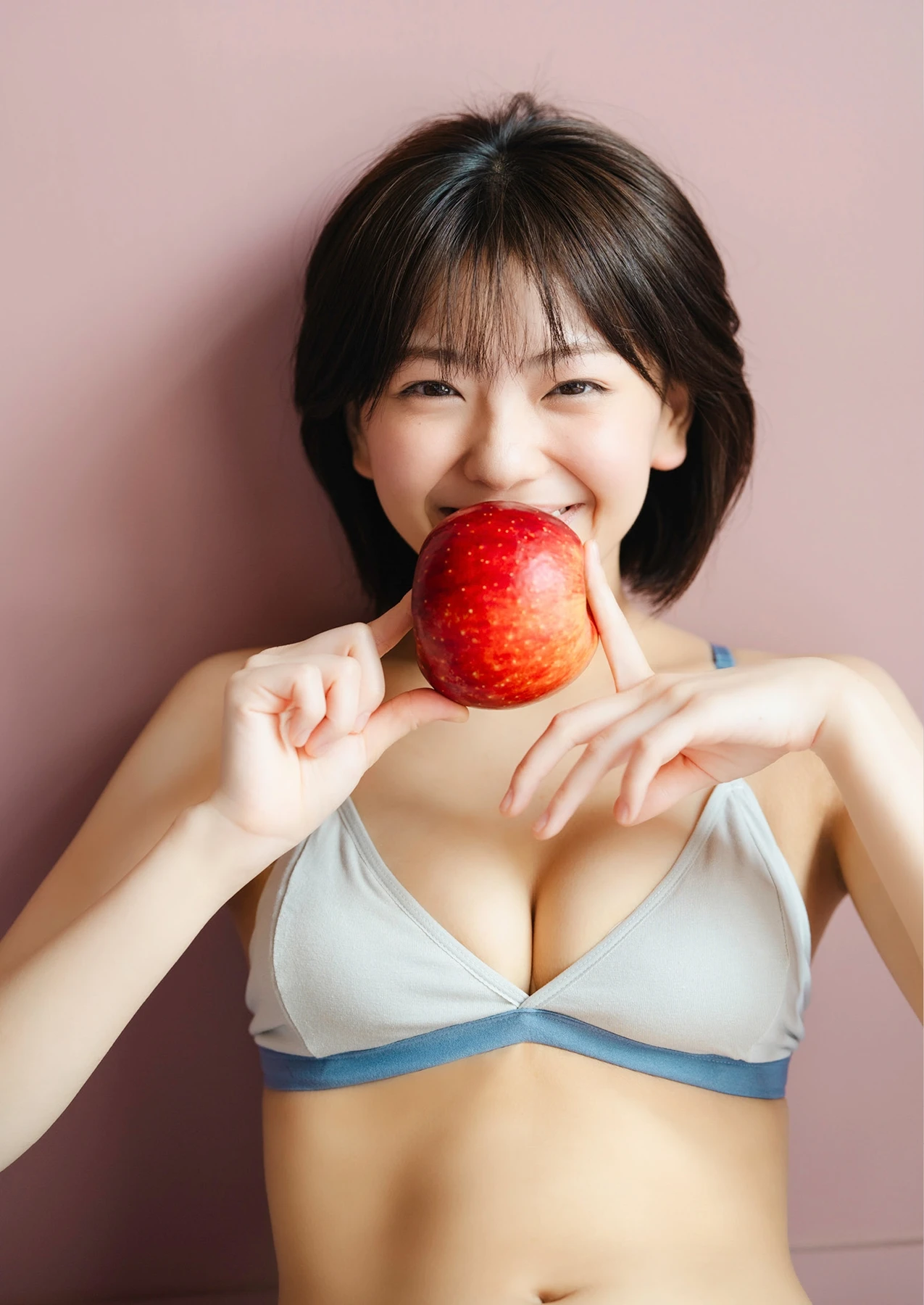 Ayu Okuma 大熊杏優 – デジタル限定 YJ Photo Book 「禁断の果実、ショートカット」 - P13