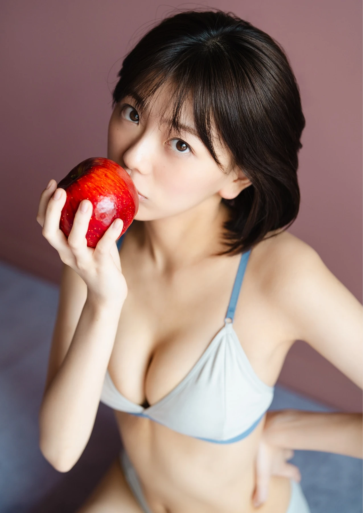 Ayu Okuma 大熊杏優 – デジタル限定 YJ Photo Book 「禁断の果実、ショートカット」 - P21