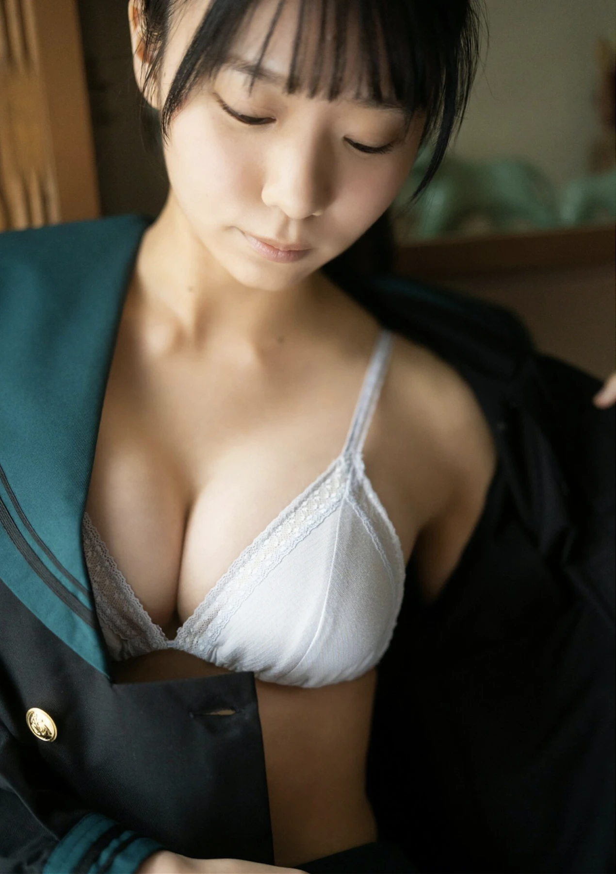 Yuko Tsubakino 椿野ゆうこ – BUBKAデジタル写真集 「部屋とセーラー服と私」 - P12