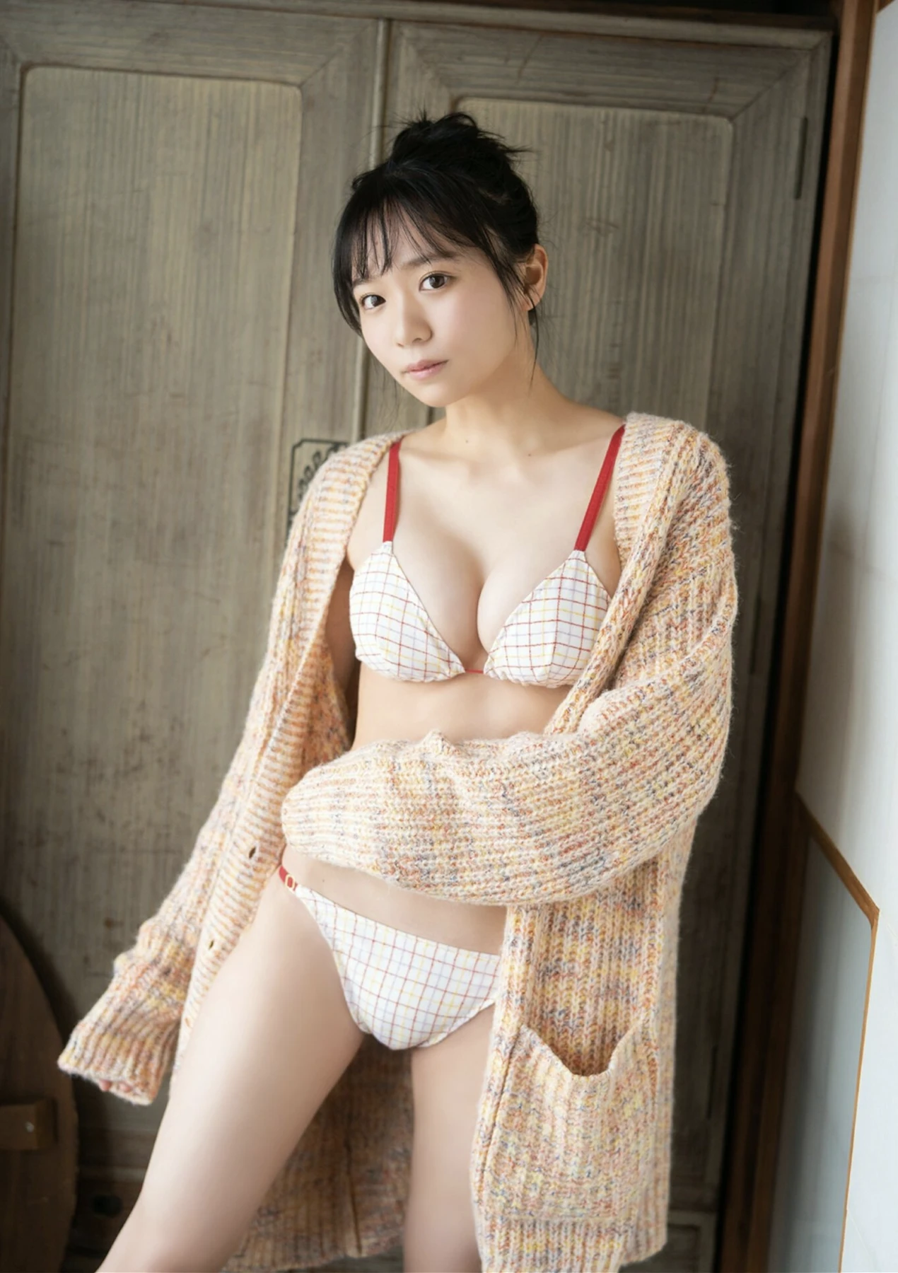 Yuko Tsubakino 椿野ゆうこ – BUBKAデジタル写真集 「部屋とセーラー服と私」 - P29
