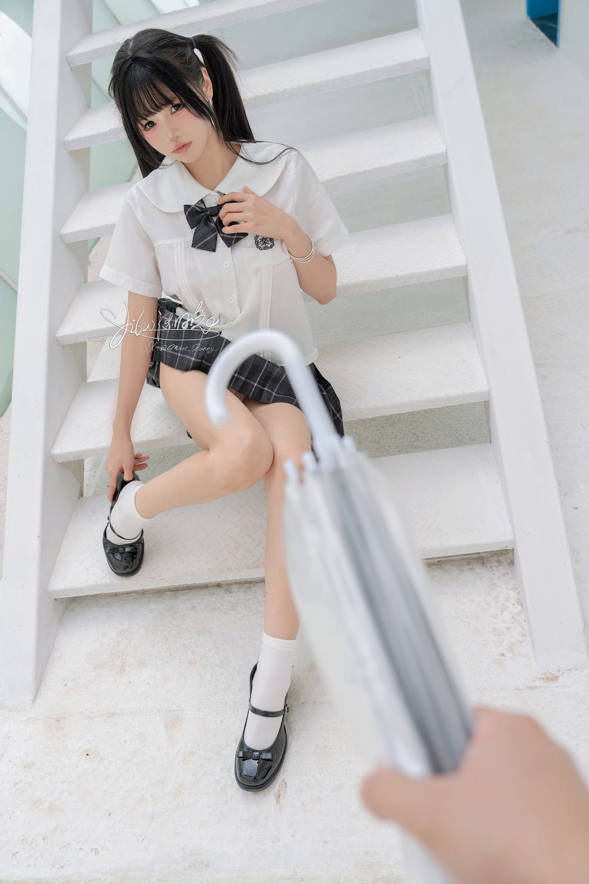 Coser@黏黏团子兔 – 10月作品『雨后小故事』WITH B - P1