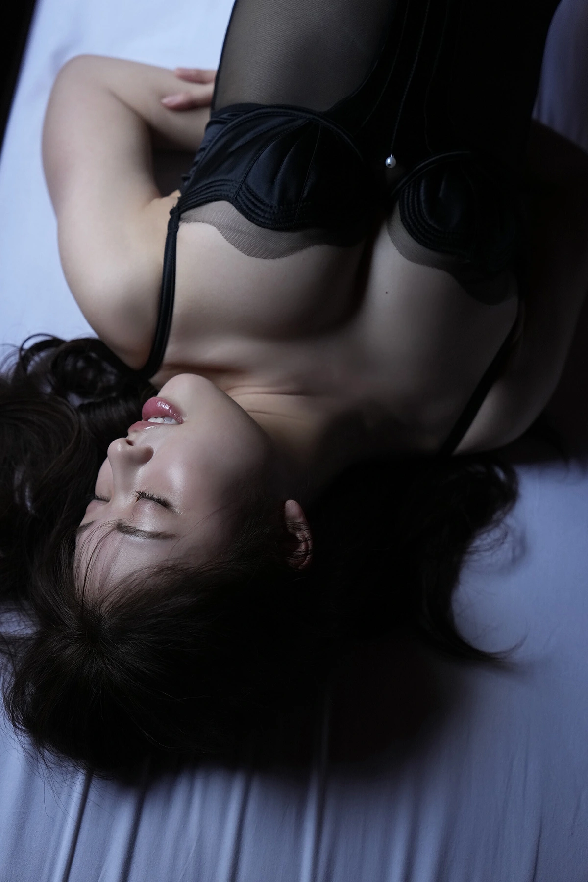 Chiyori Nakanishi 中西智代梨 – 写真集 「ちより日和」 Another Edition - P69