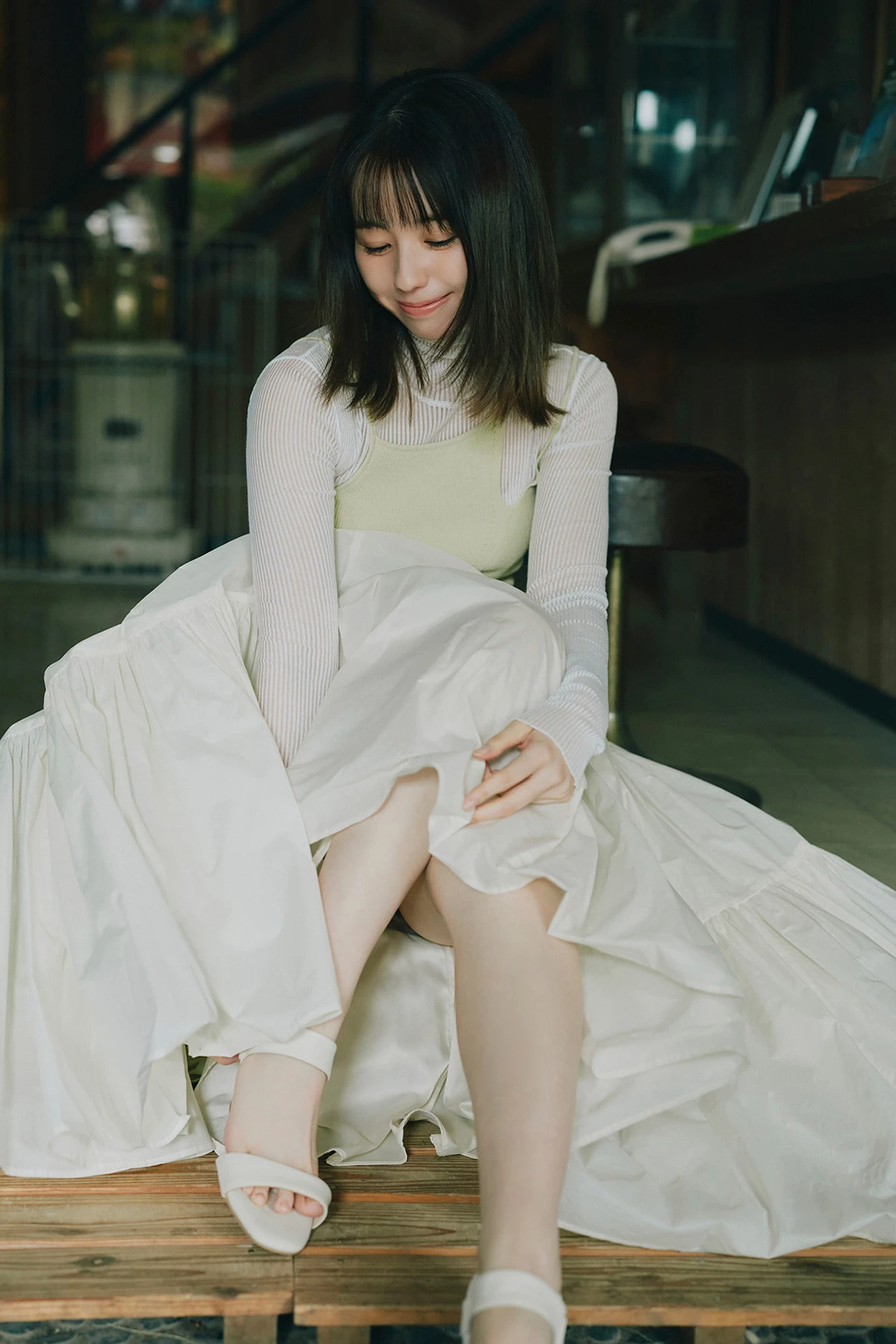 Rina Koike 小池里奈 – FLASHデジタル写真集 「永遠なんていらない」 - P9