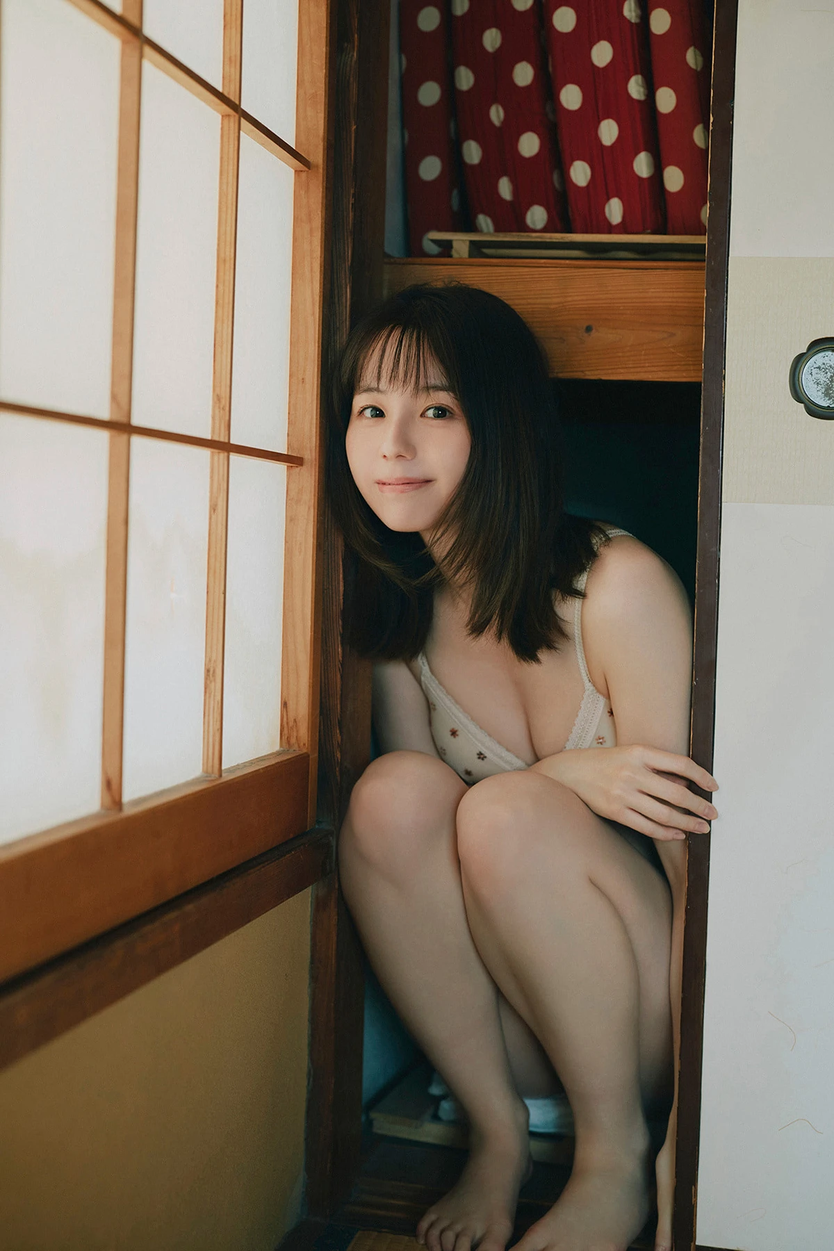 Rina Koike 小池里奈 – FLASHデジタル写真集 「永遠なんていらない」 - P14