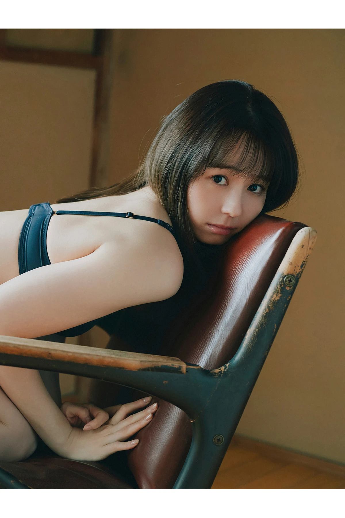Rina Koike 小池里奈 – FLASHデジタル写真集 「永遠なんていらない」 - P49