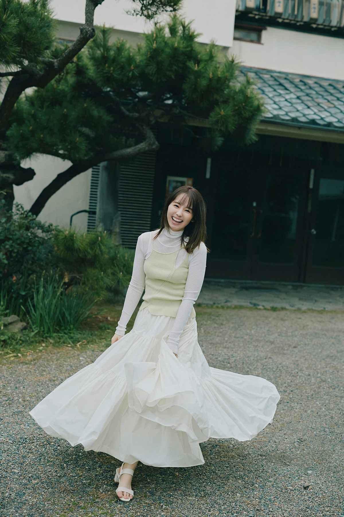Rina Koike 小池里奈 – FLASHデジタル写真集 「永遠なんていらない」 - P6