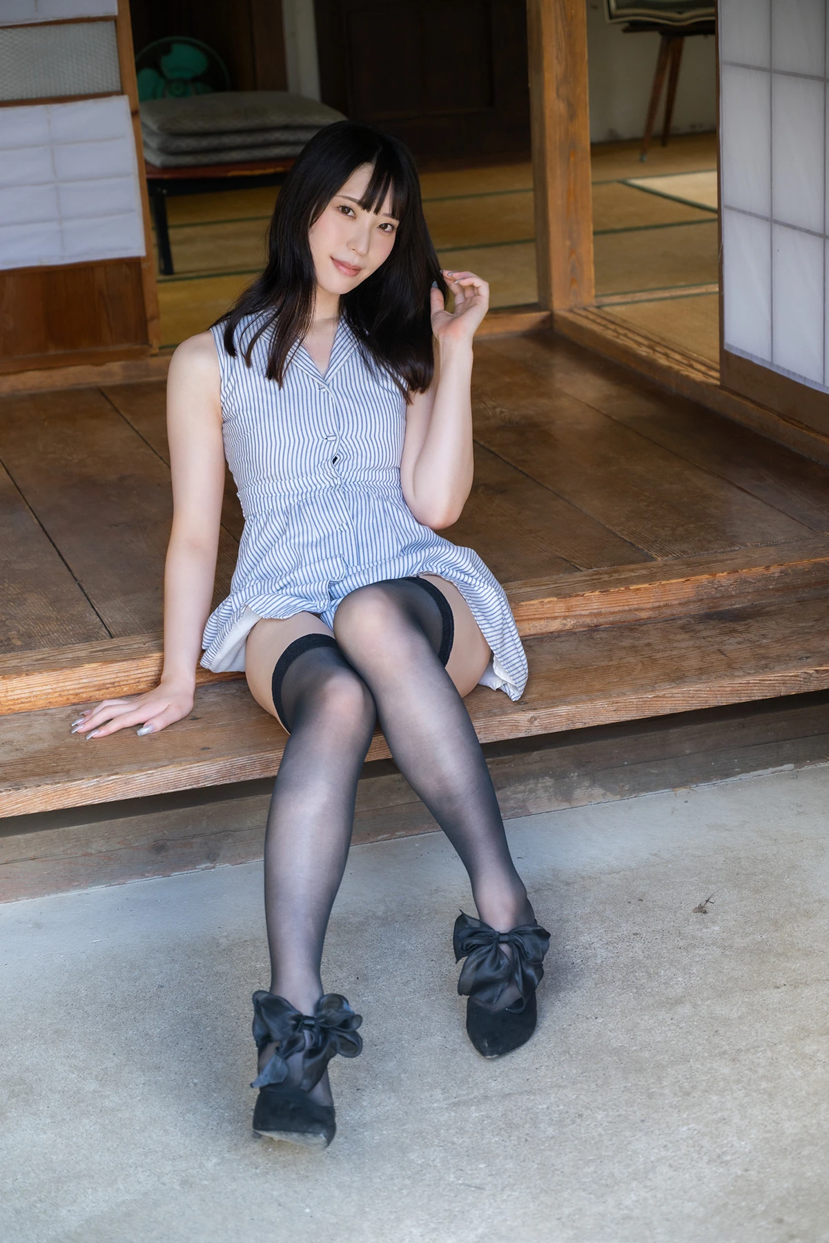 Shizuha Takimoto 瀧本雫葉 – FANZA限定特別カット付き 雫まとう葦（あし） - P14