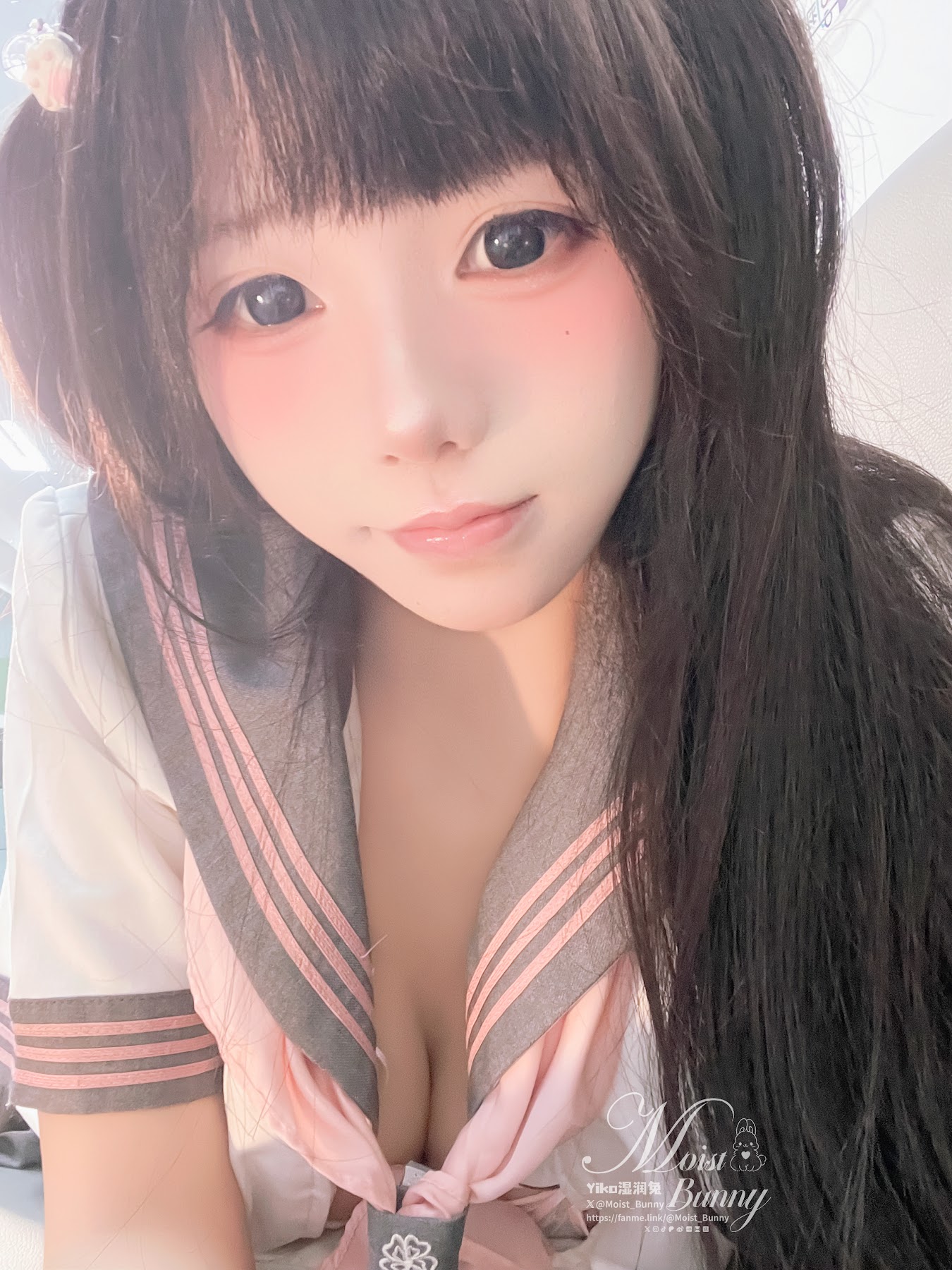 Coser@黏黏团子兔 – 12月作品『地铁萌妹』 恋爱循环 - P57