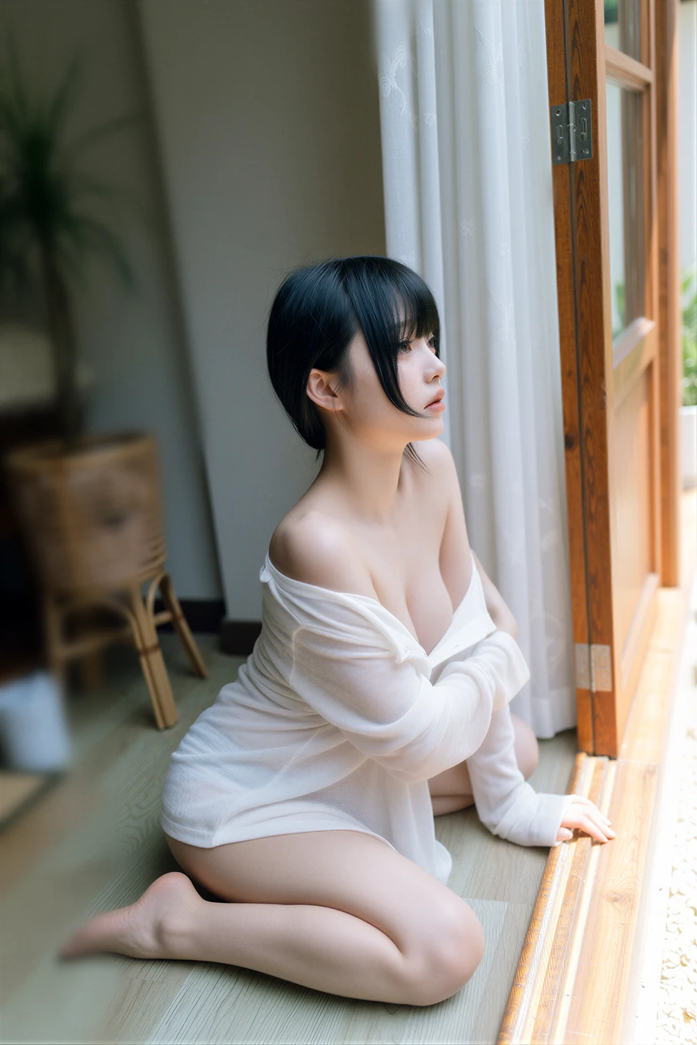 Yun Gae-gul 윤개굴 – Herovia 「Summer Sunshine」 - P28
