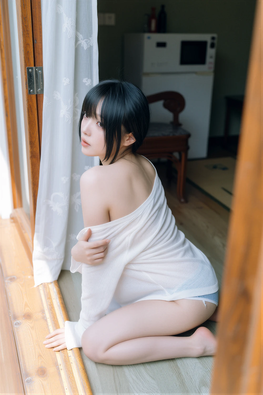 Yun Gae-gul 윤개굴 – Herovia 「Summer Sunshine」 - P30