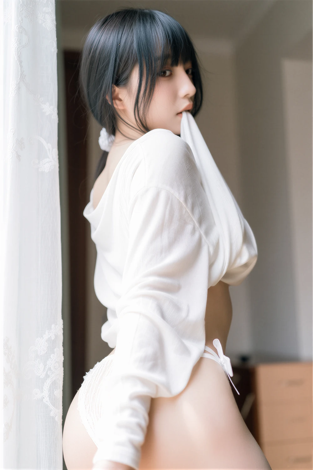 Yun Gae-gul 윤개굴 – Herovia 「Summer Sunshine」 - P43