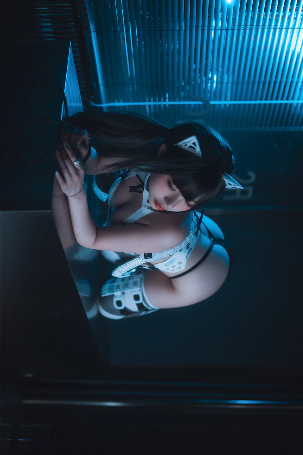 Yudi 유디 – DJAWA 「Nightcrawler Cybercat」 - P35