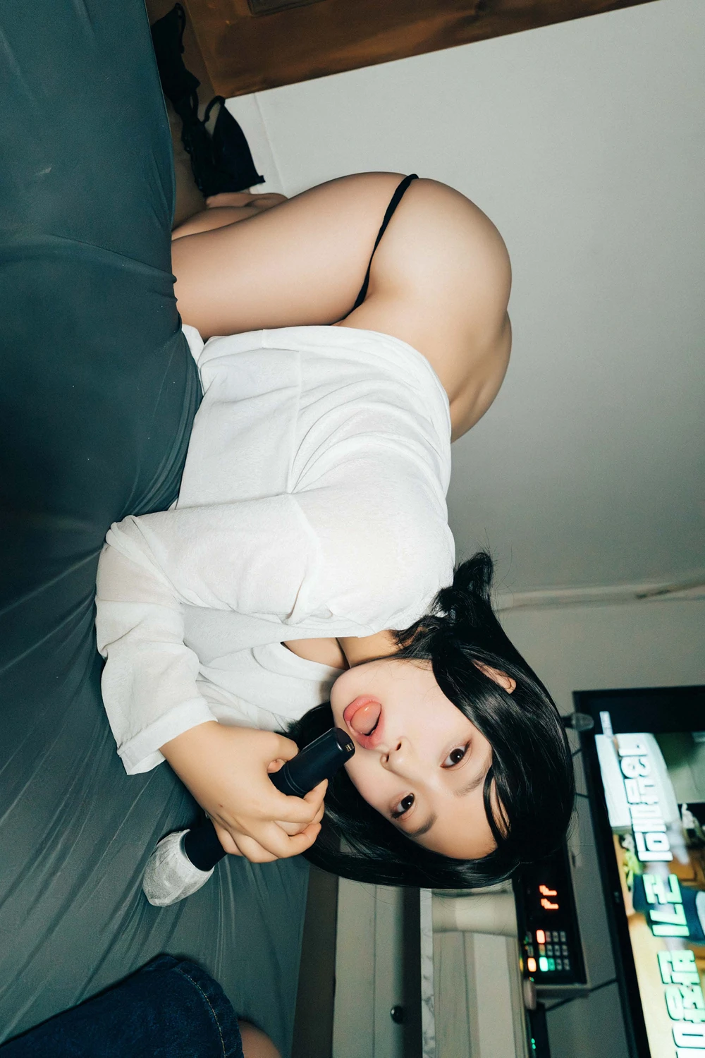 EunWoo 은우 – Haivia Photobook 「Video Room」 - P100