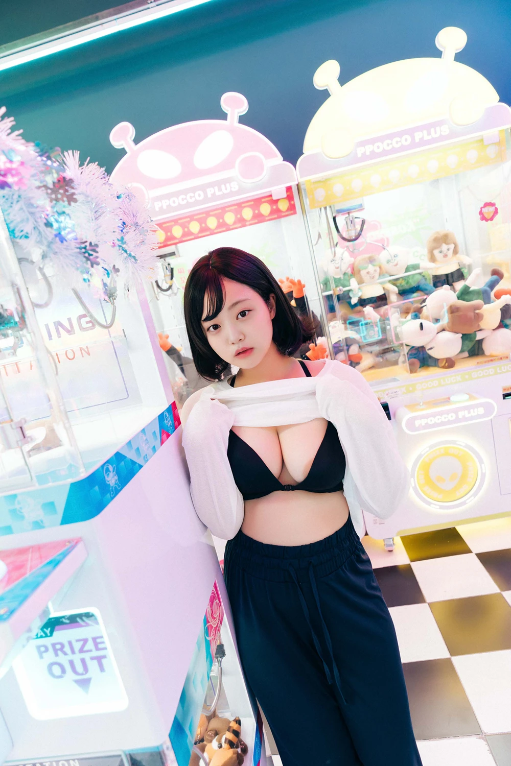 EunWoo 은우 – Haivia Photobook 「Video Room」 - P7