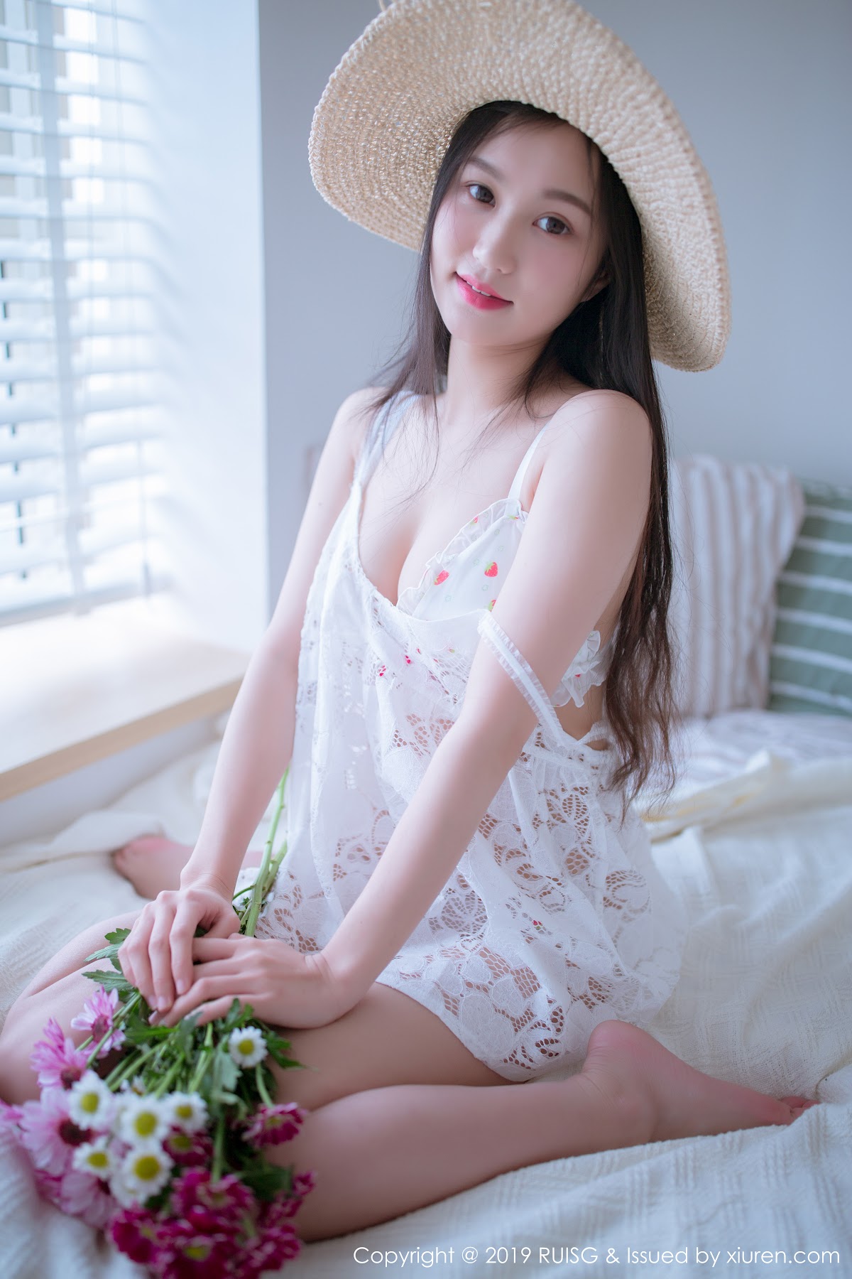RuiSG Vol.068 深紫Julie - P16