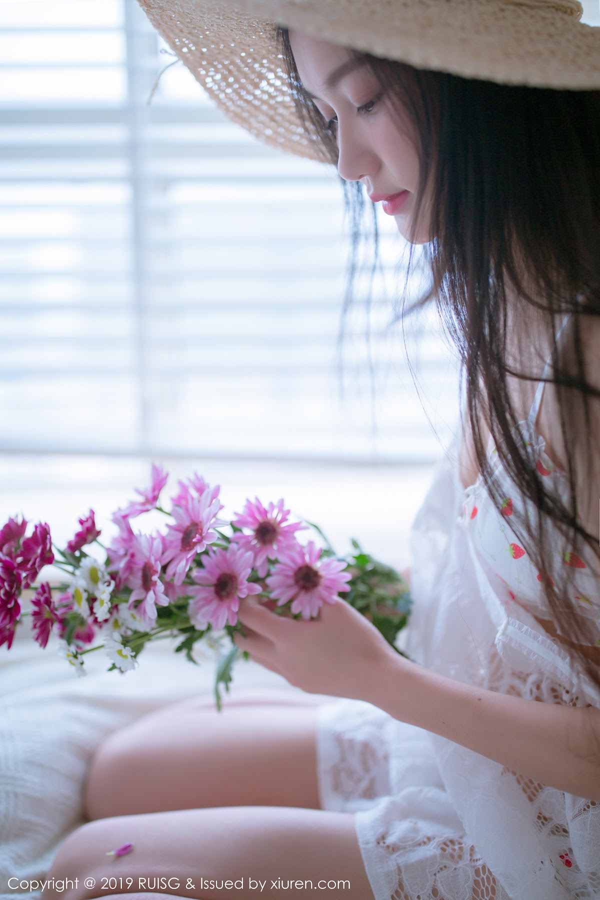 RuiSG Vol.068 深紫Julie - P17