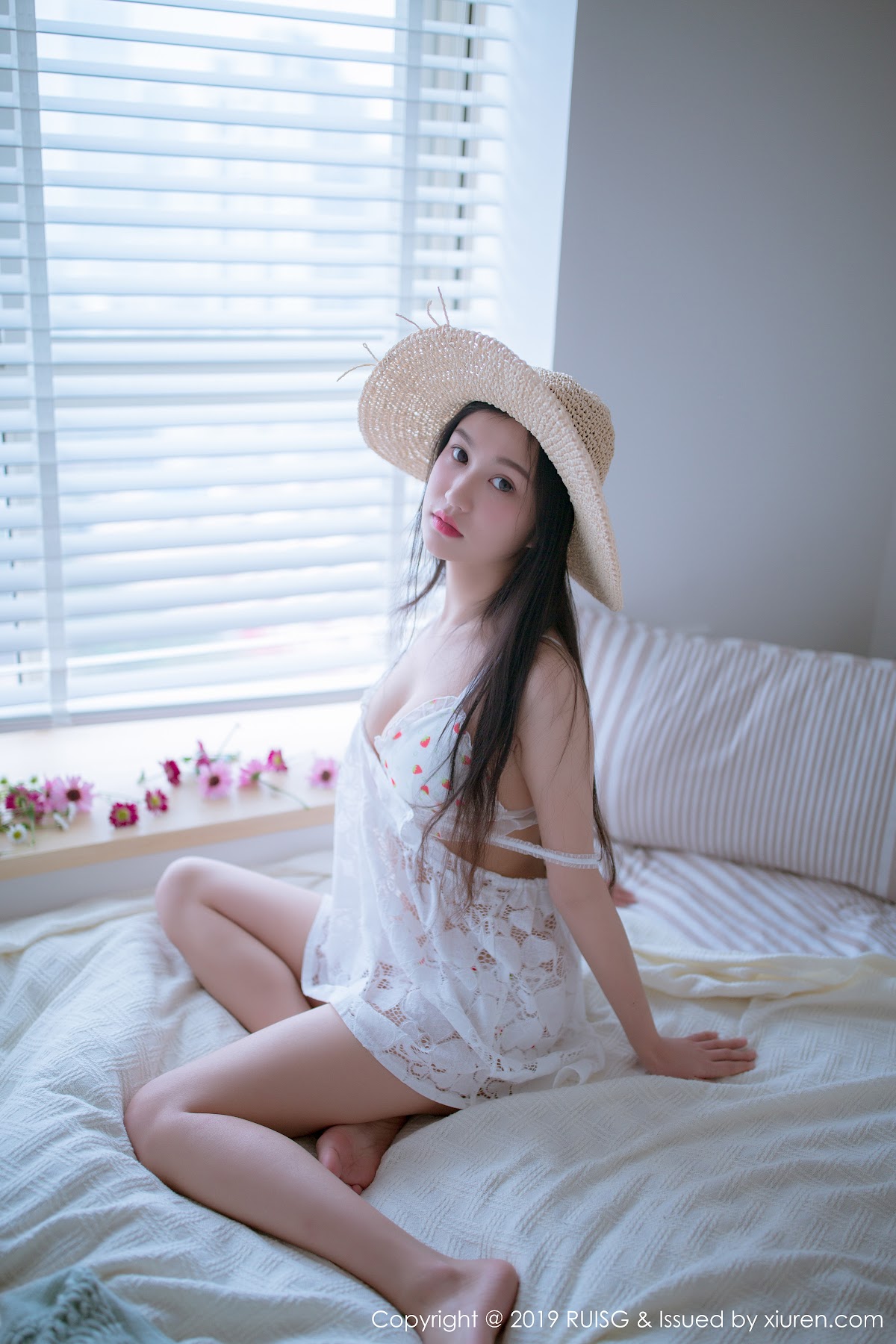 RuiSG Vol.068 深紫Julie - P21
