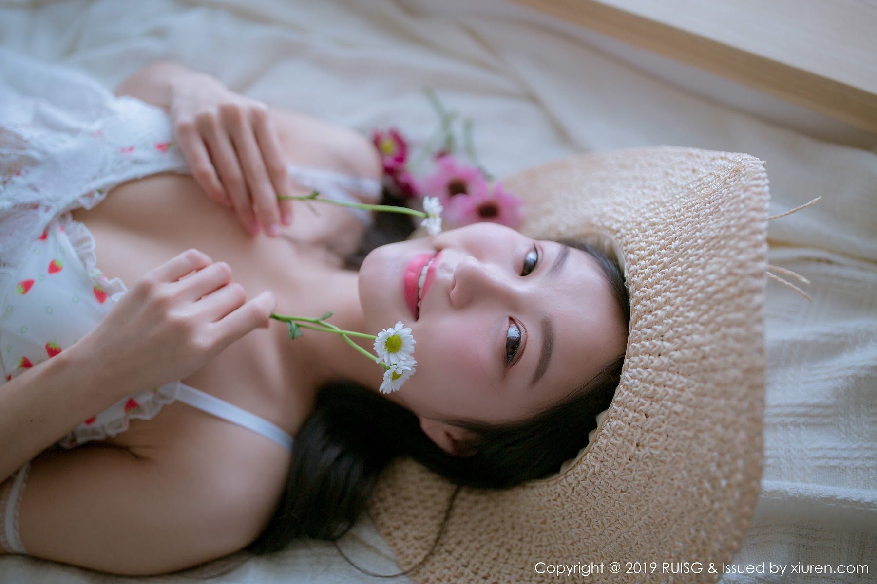 RuiSG Vol.068 深紫Julie - P25