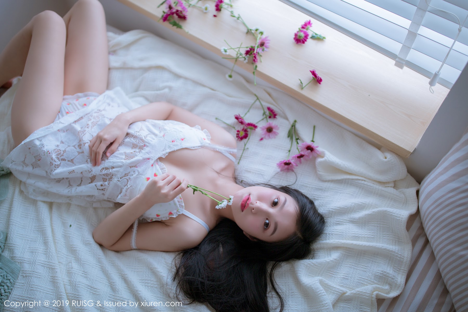 RuiSG Vol.068 深紫Julie - P26