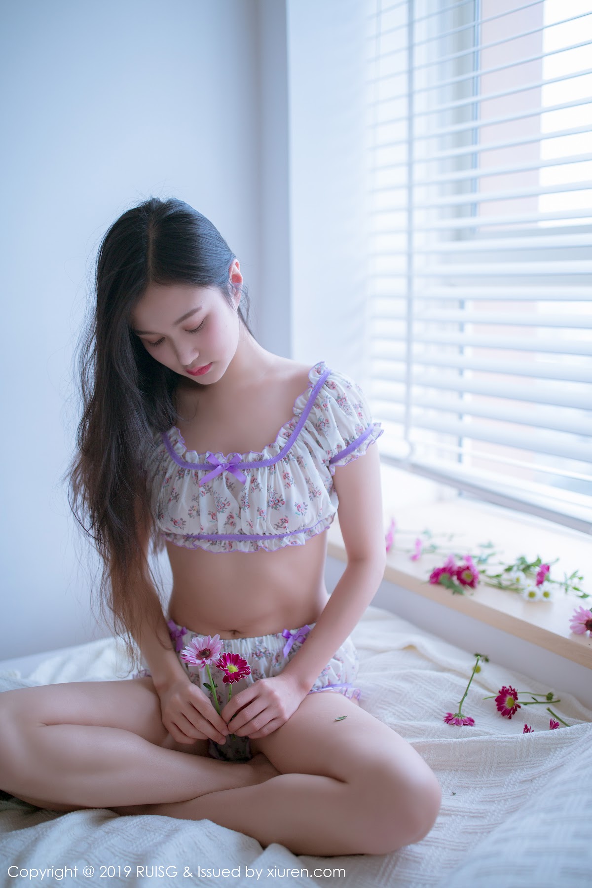 RuiSG Vol.068 深紫Julie - P32