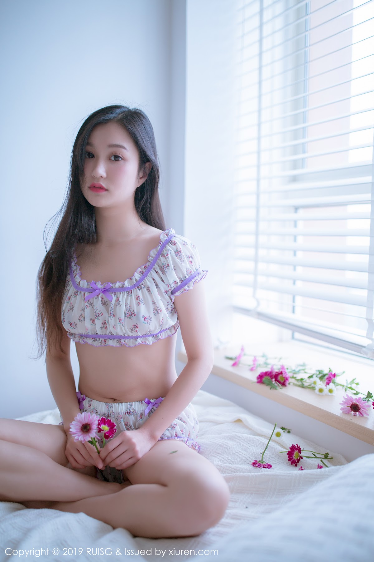 RuiSG Vol.068 深紫Julie - P33