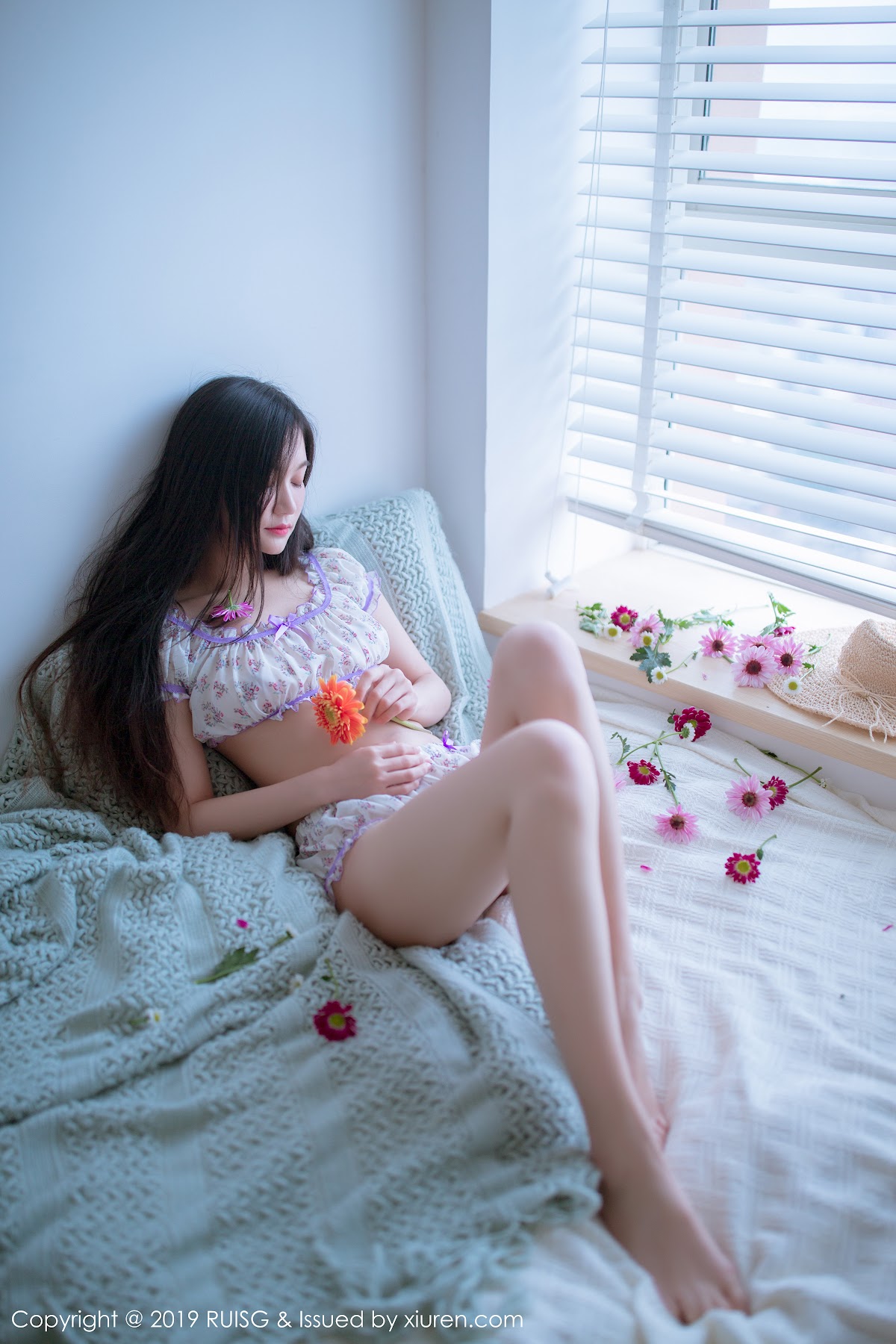 RuiSG Vol.068 深紫Julie - P40