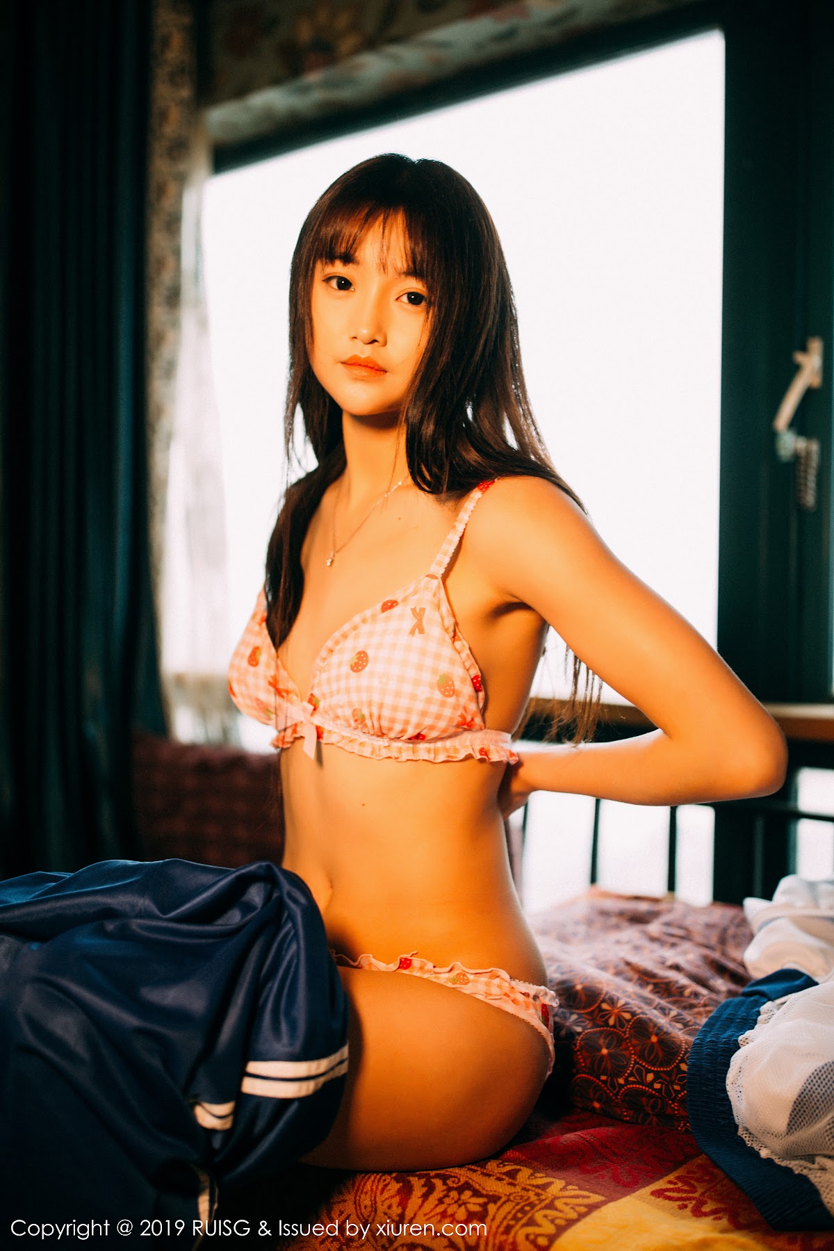 RuiSG Vol.069 圆圆Daphne - P8